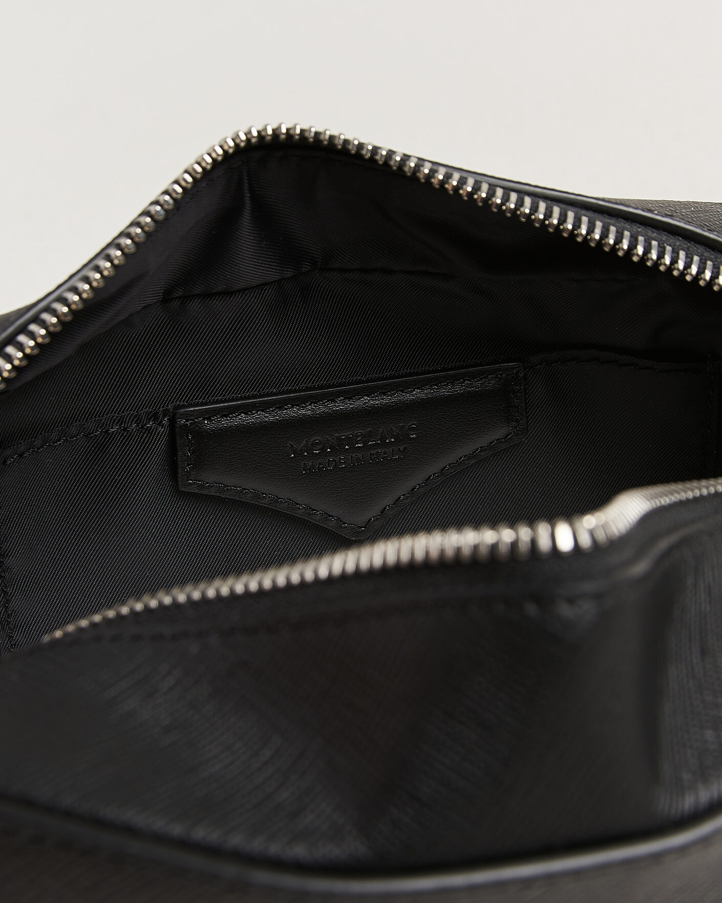 Herr | Väskor | Montblanc | Small Toiletry Clutch Sartorial Leather Black