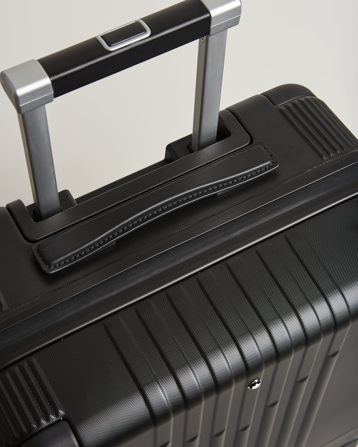 Herr | Väskor | Montblanc | #MY4810 Cabin Trolley Black