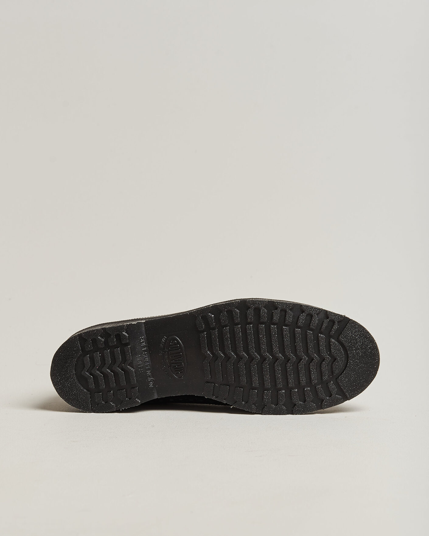 Herr | Brogues | Solovair | American Brogue Shoe Black Shine