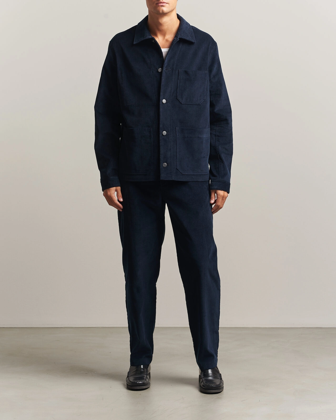Herr | Byxor | A.P.C. | Lawrence Corduroy Trousers Dark Navy