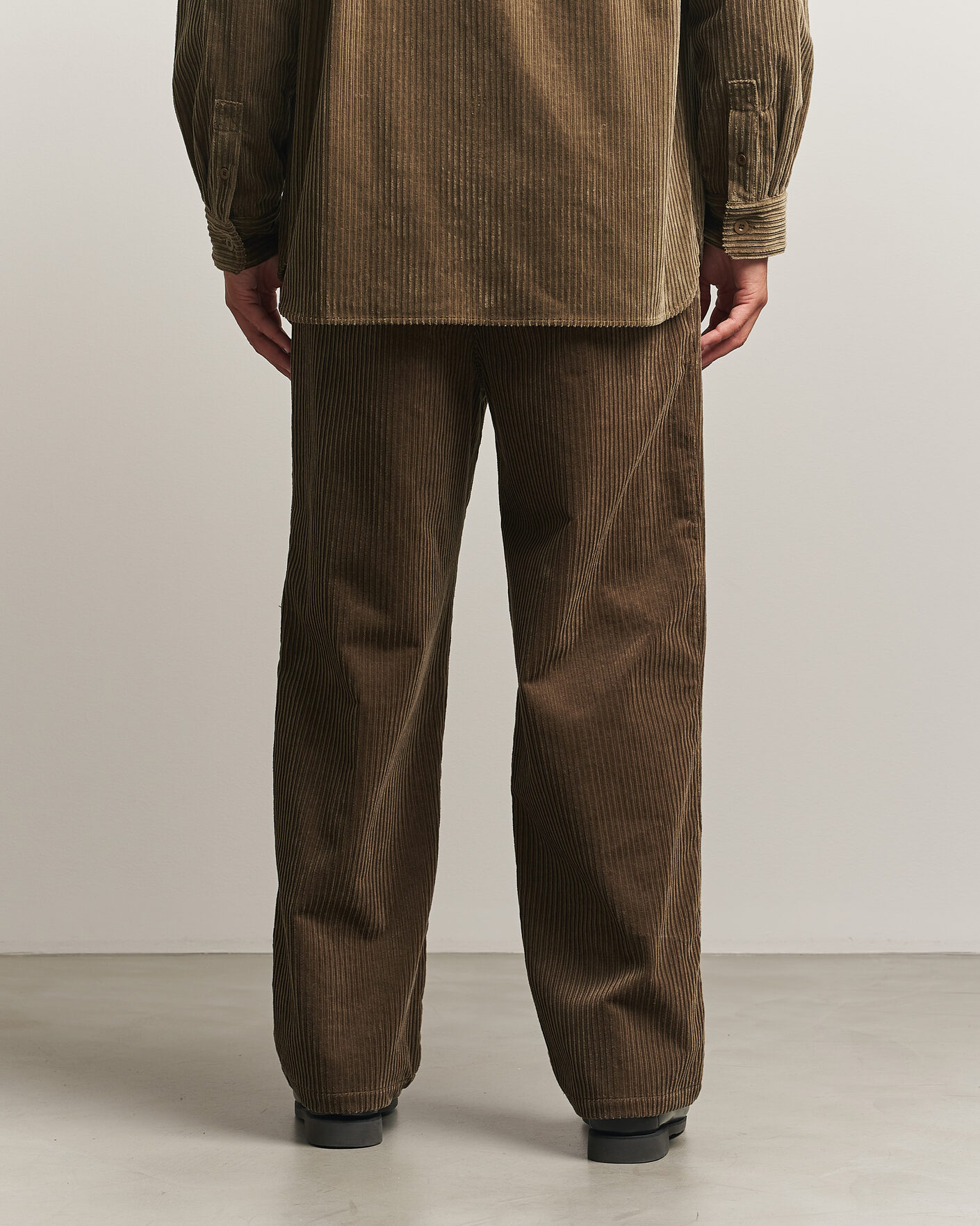 Herr | Byxor | A.P.C. | Ricky Corduroy Trousers Taupe