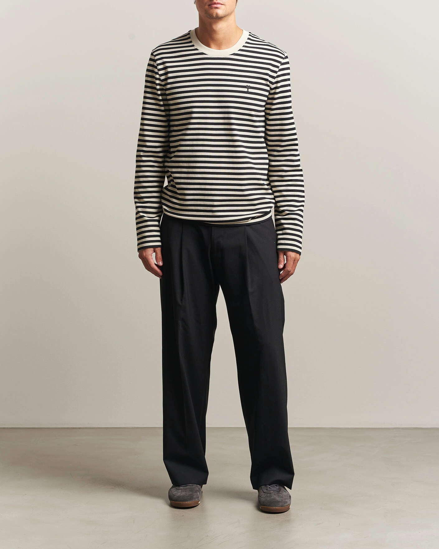 Herr | T-Shirts | AMI | Black Heart Logo Striped Long Sleeve T-Shirt Black/Ivory