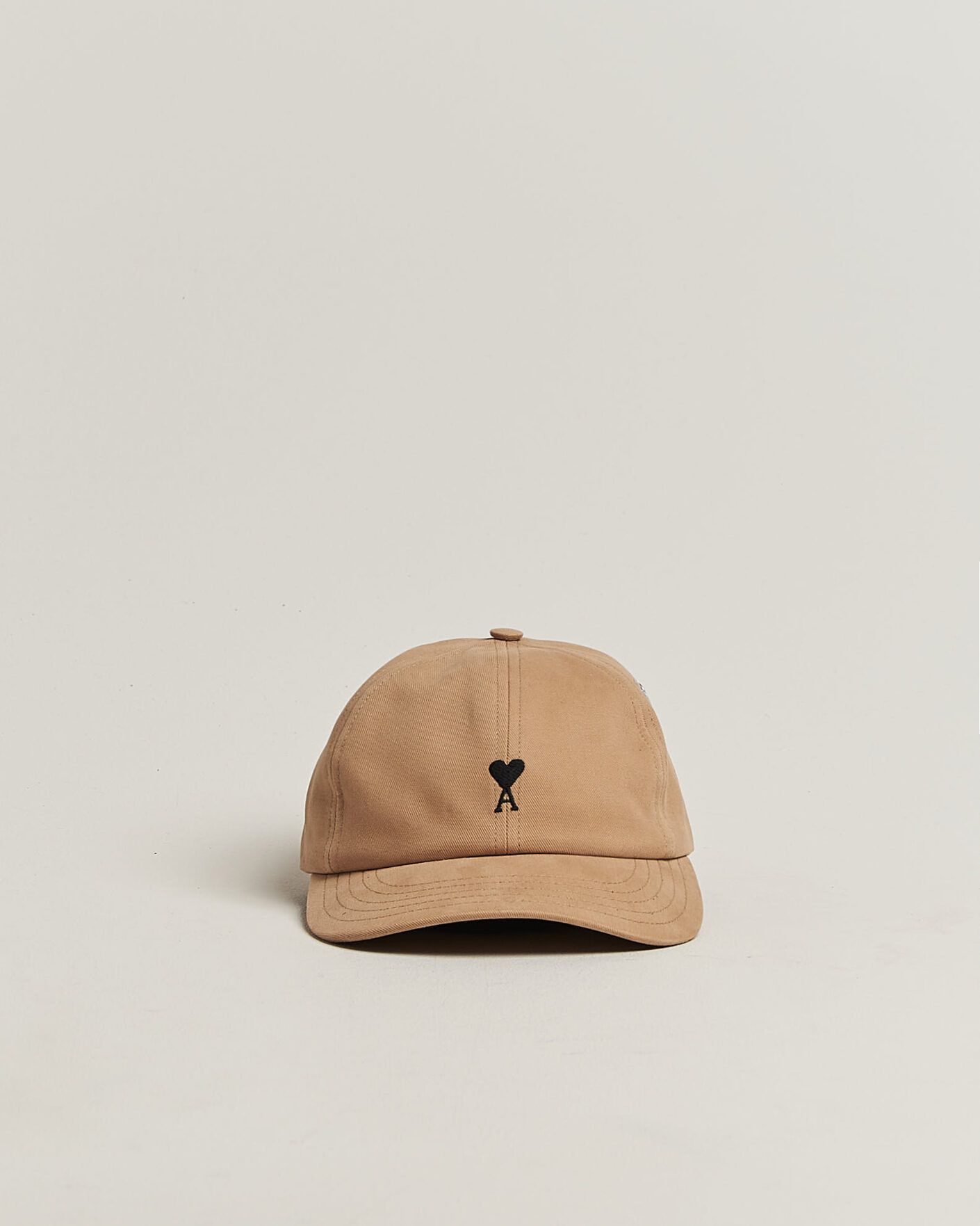 Herr | Hattar & kepsar | AMI | Contrasted Heart Logo Cap Beige Mastic