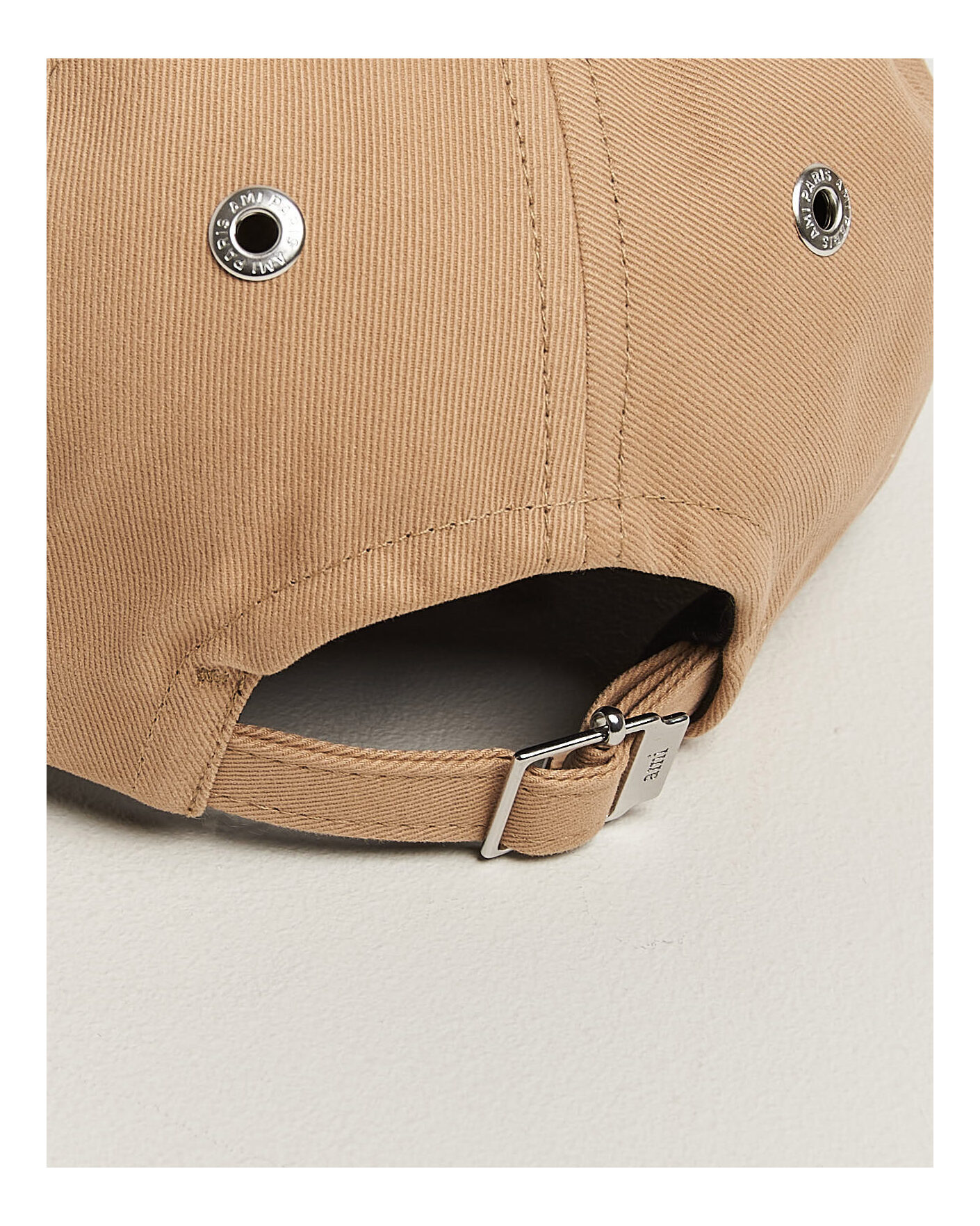 Herr | Hattar & kepsar | AMI | Contrasted Heart Logo Cap Beige Mastic