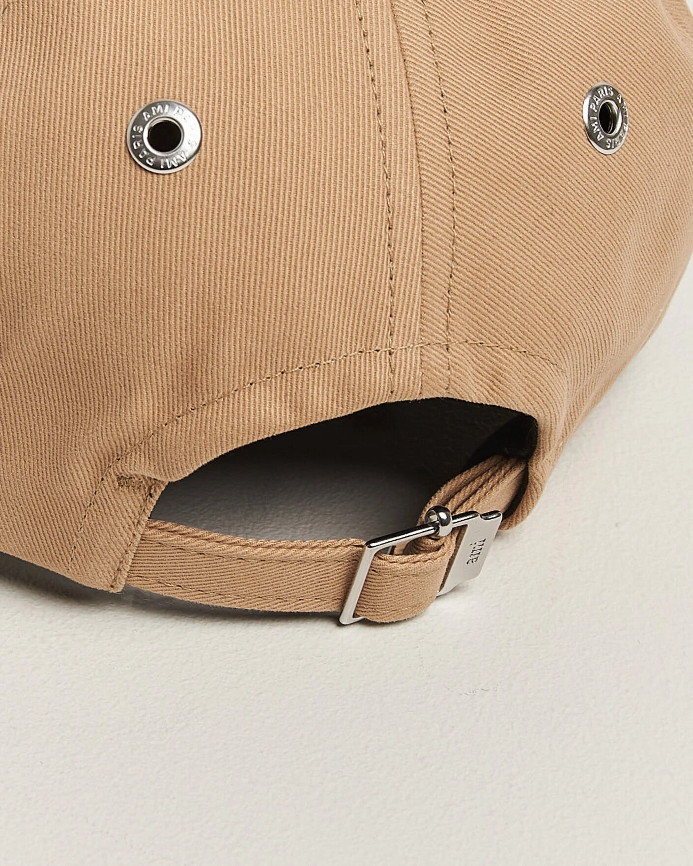 Herr | Hattar & kepsar | AMI | Contrasted Heart Logo Cap Beige Mastic