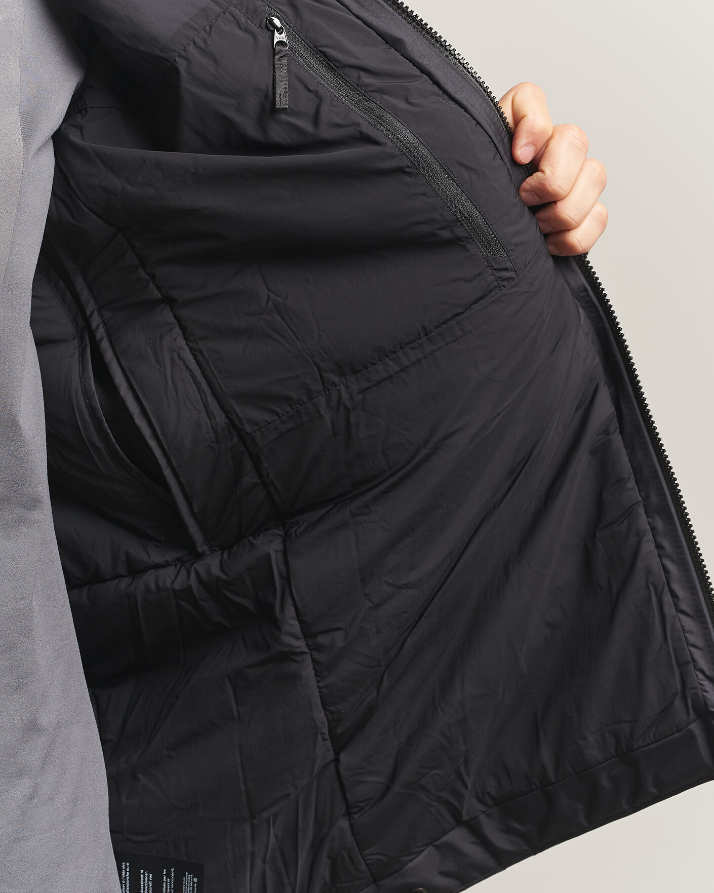 Herr | Jackor | Arc'teryx | Beta Insulated Gore-Tex Jacket Black
