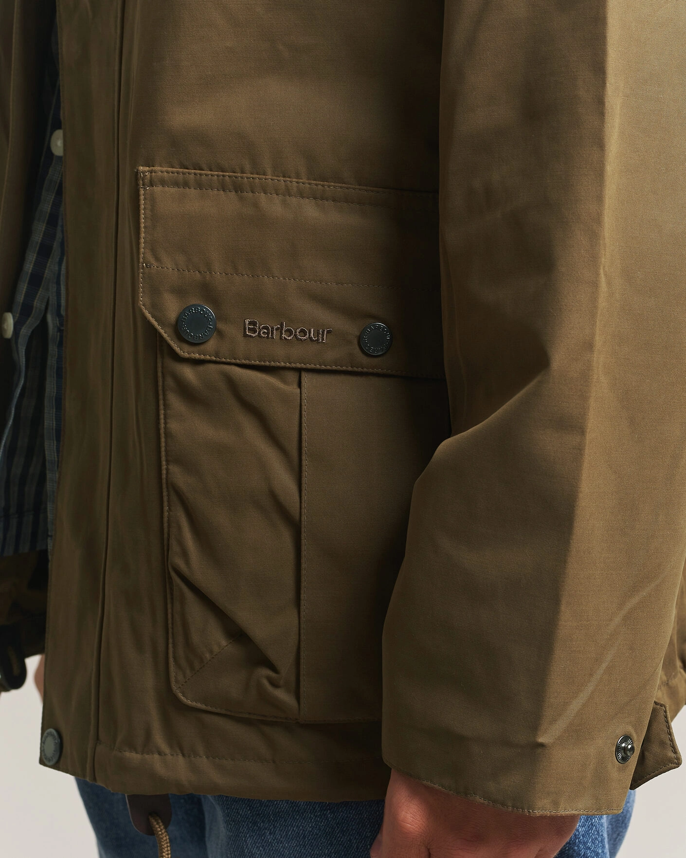 Herr | Jackor | Barbour Lifestyle | Re-Engineered Aikwood Waterproof Jacket Beech