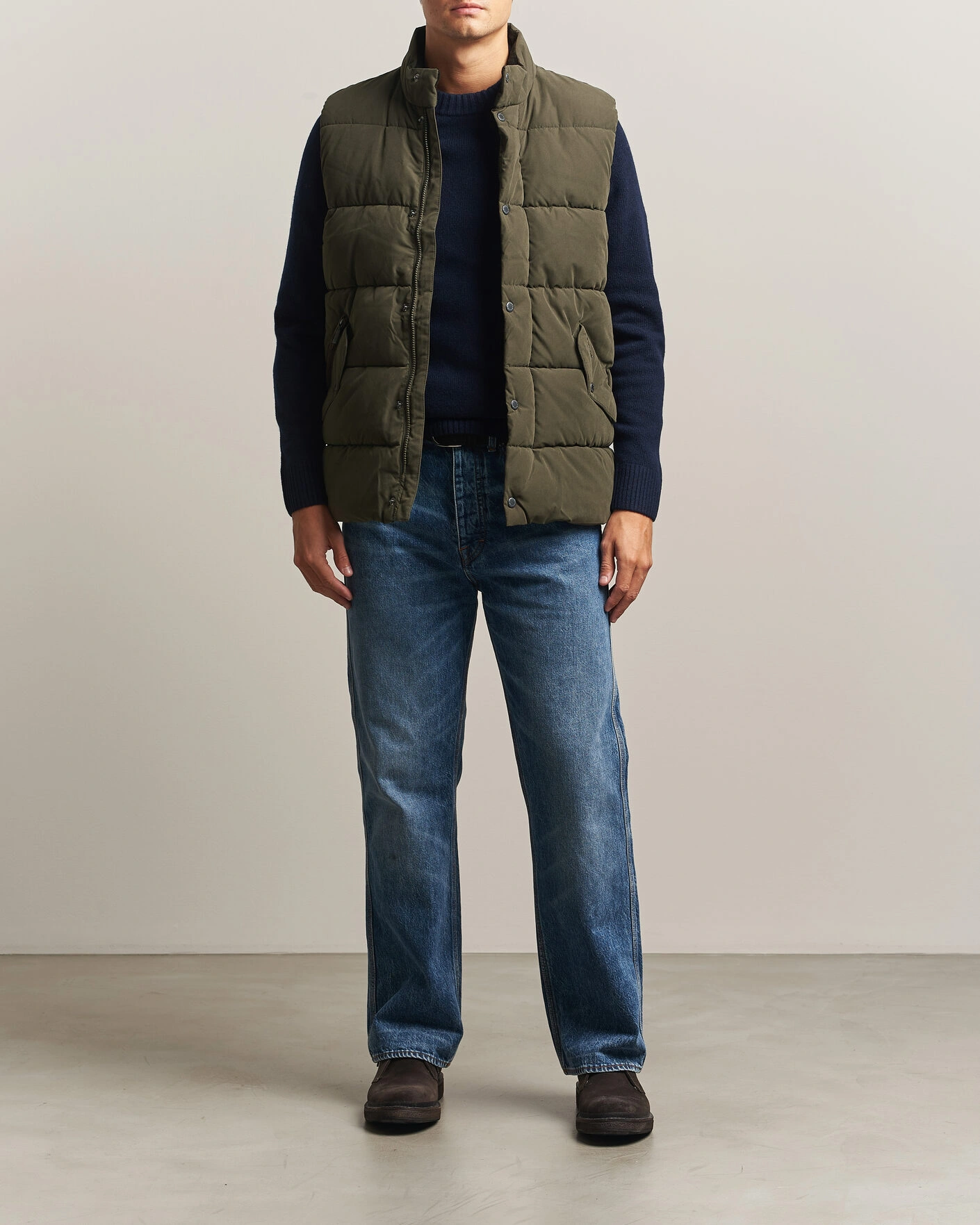 Herr | Västar | Barbour Lifestyle | Powell Puffer Gilet Dark Sage
