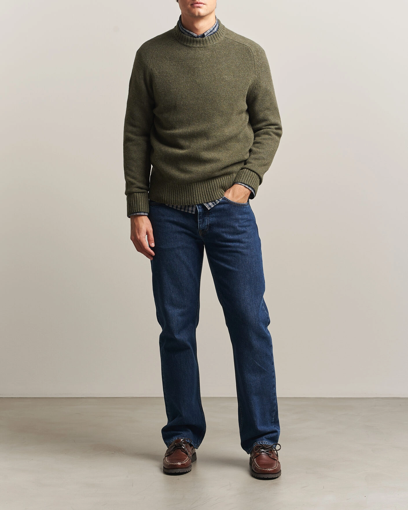 Herr | Tröjor | Barbour Lifestyle | Newtown Lambswool Crewneck Olive