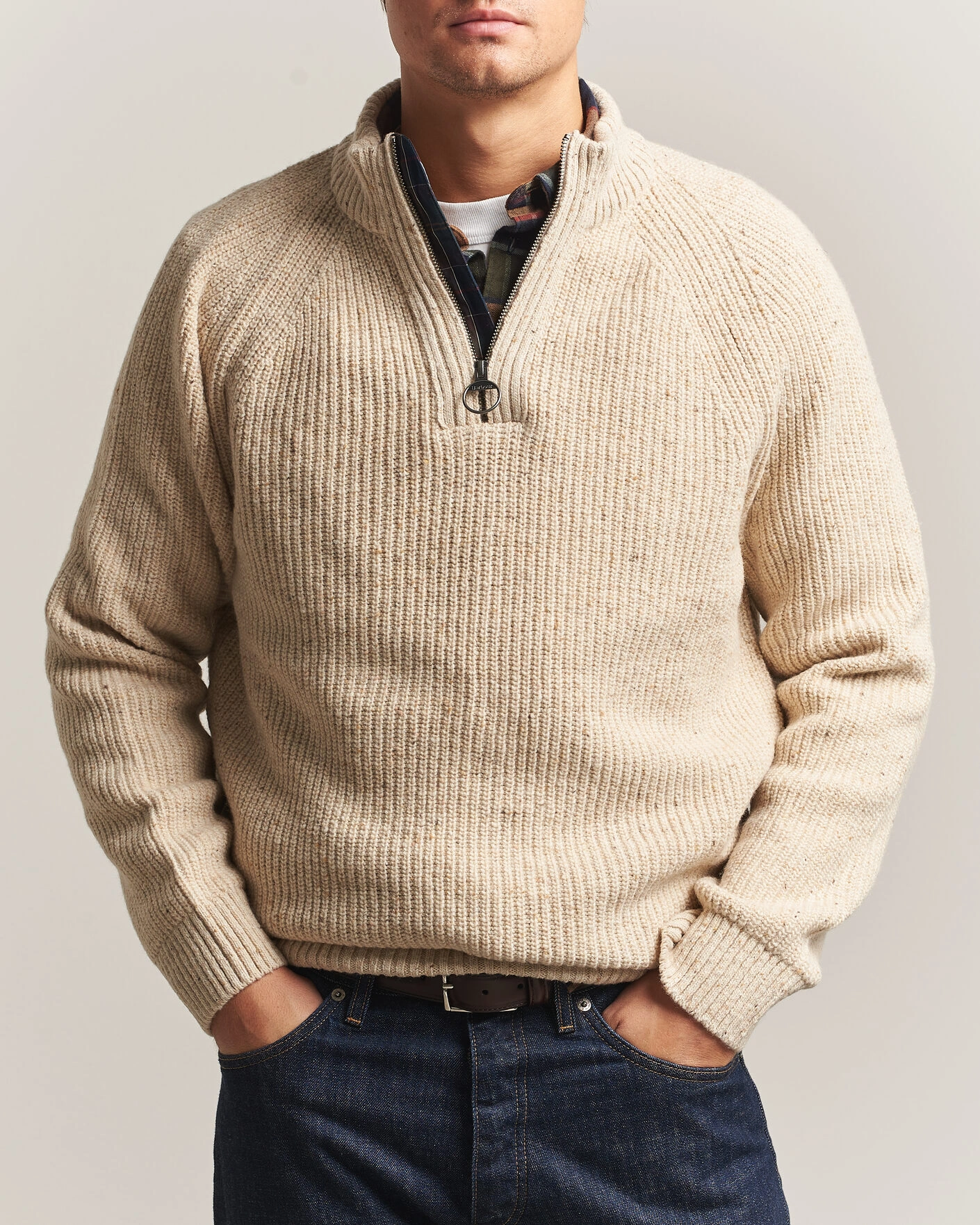 Herr | Tröjor | Barbour Lifestyle | Essentials Donegal Half Zip Pearl