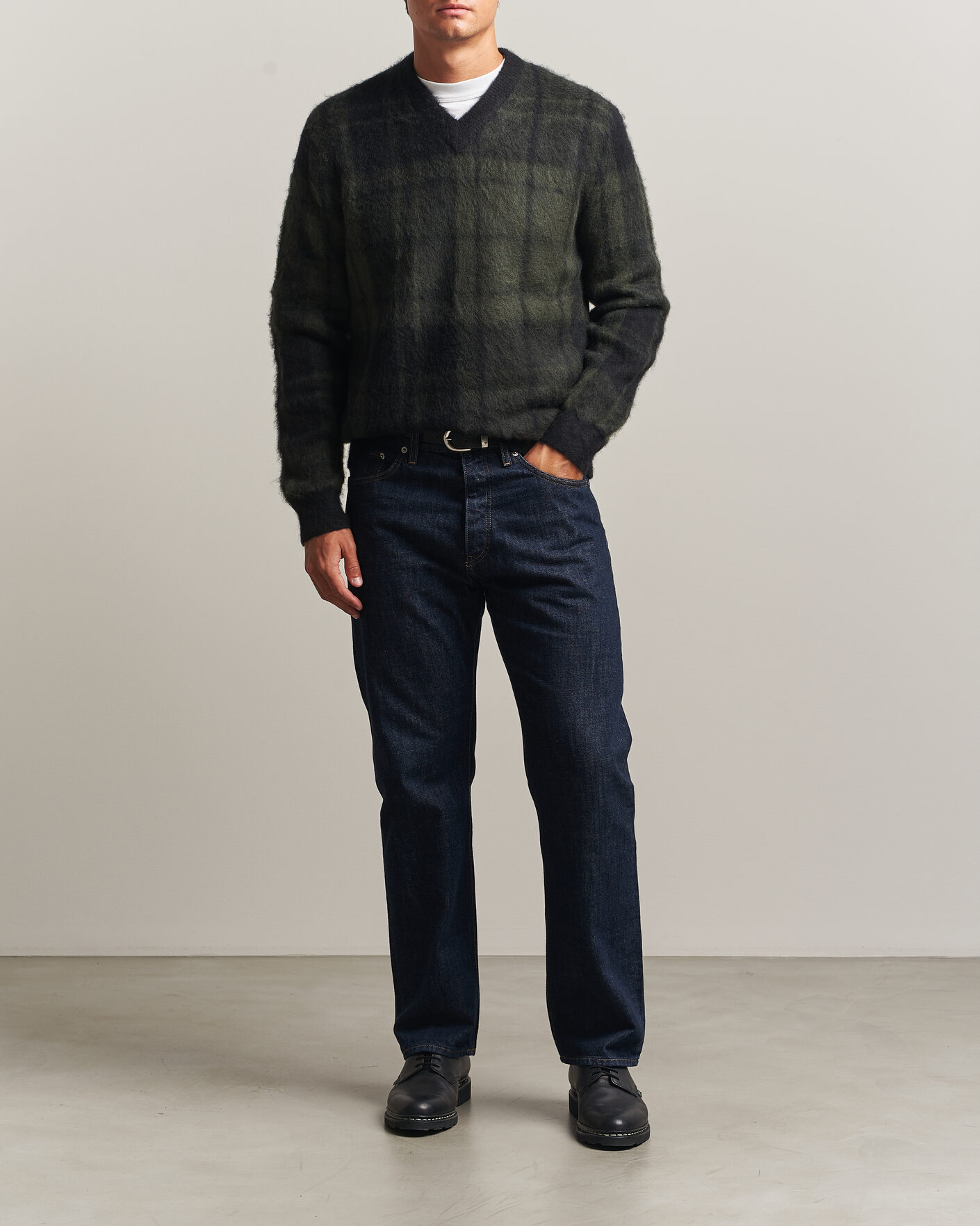 Herr | Tröjor | Barbour Lifestyle | Hunham Tartan V-Neck Knitted Jumper Black