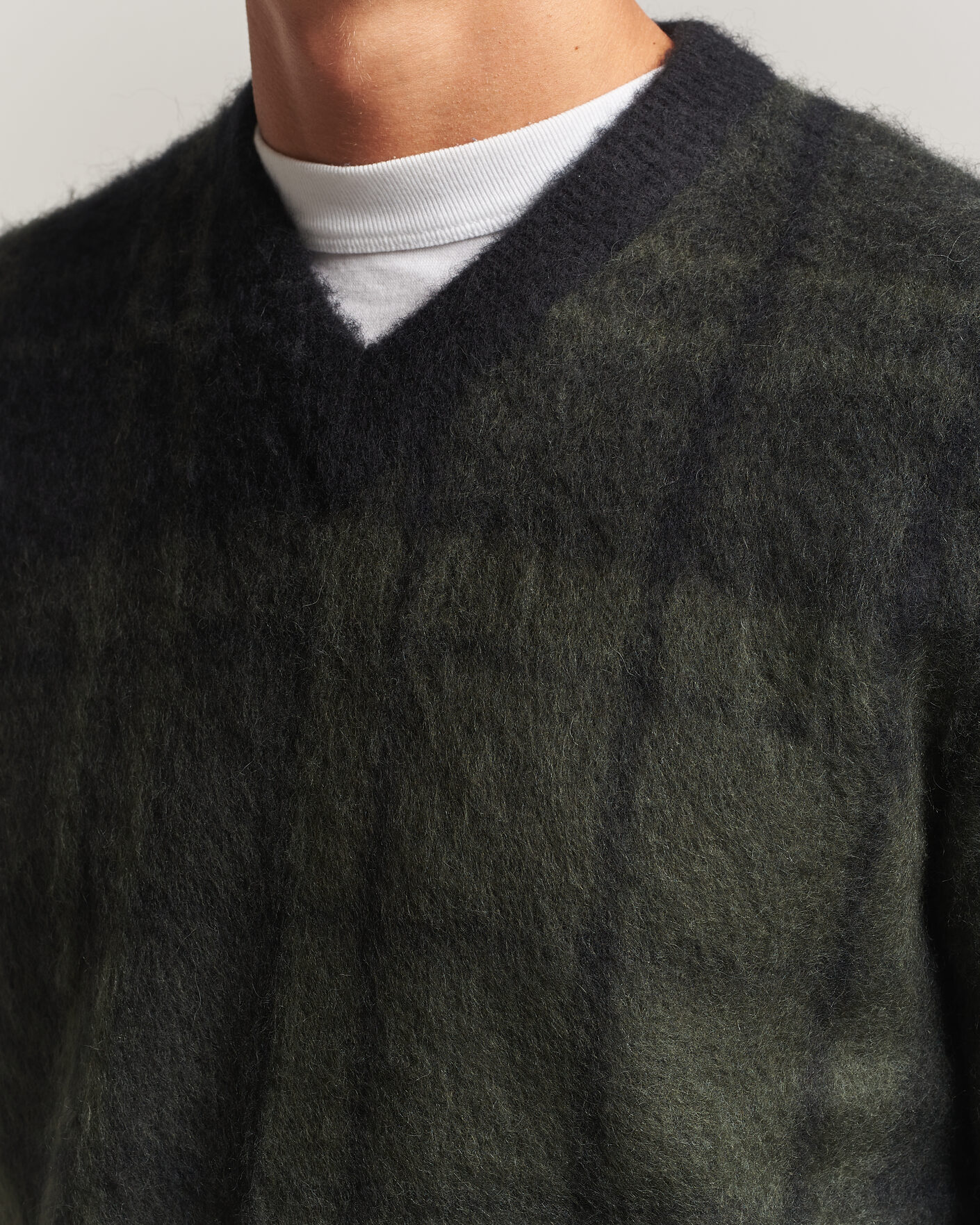 Herr | Tröjor | Barbour Lifestyle | Hunham Tartan V-Neck Knitted Jumper Black
