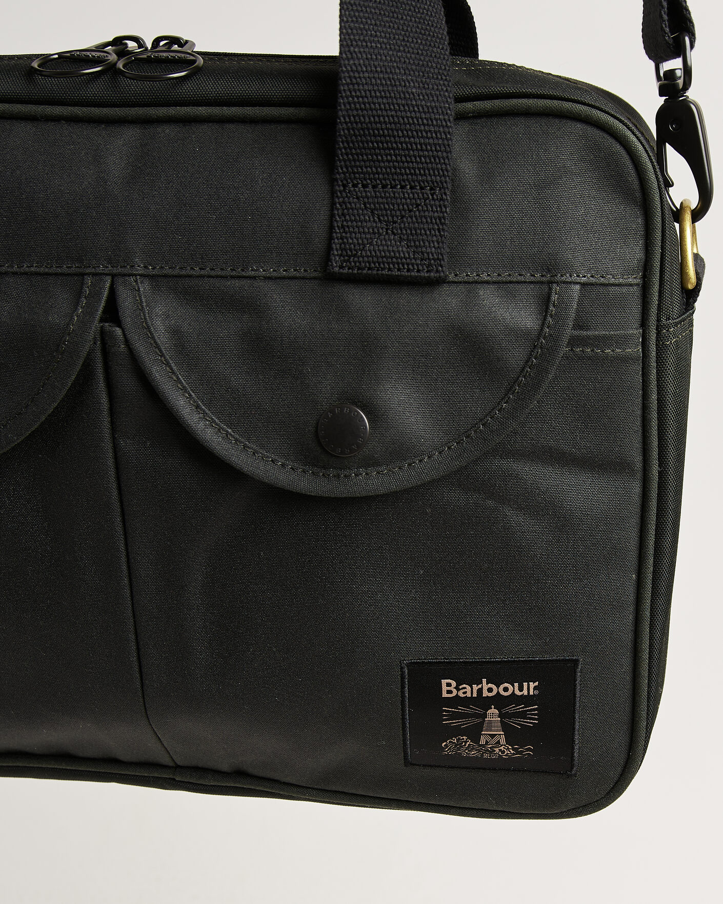 Herr | Väskor | Barbour Lifestyle | Field Wax Laptop Bag Sage