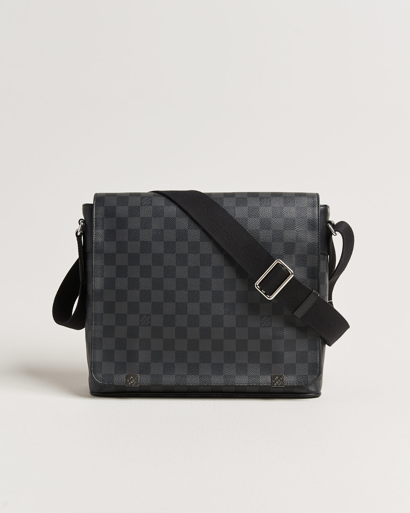 Herr | Senast inkommet | Louis Vuitton Pre-Owned | Louis Vuitton District Messenger Bag MM Damier Graphite