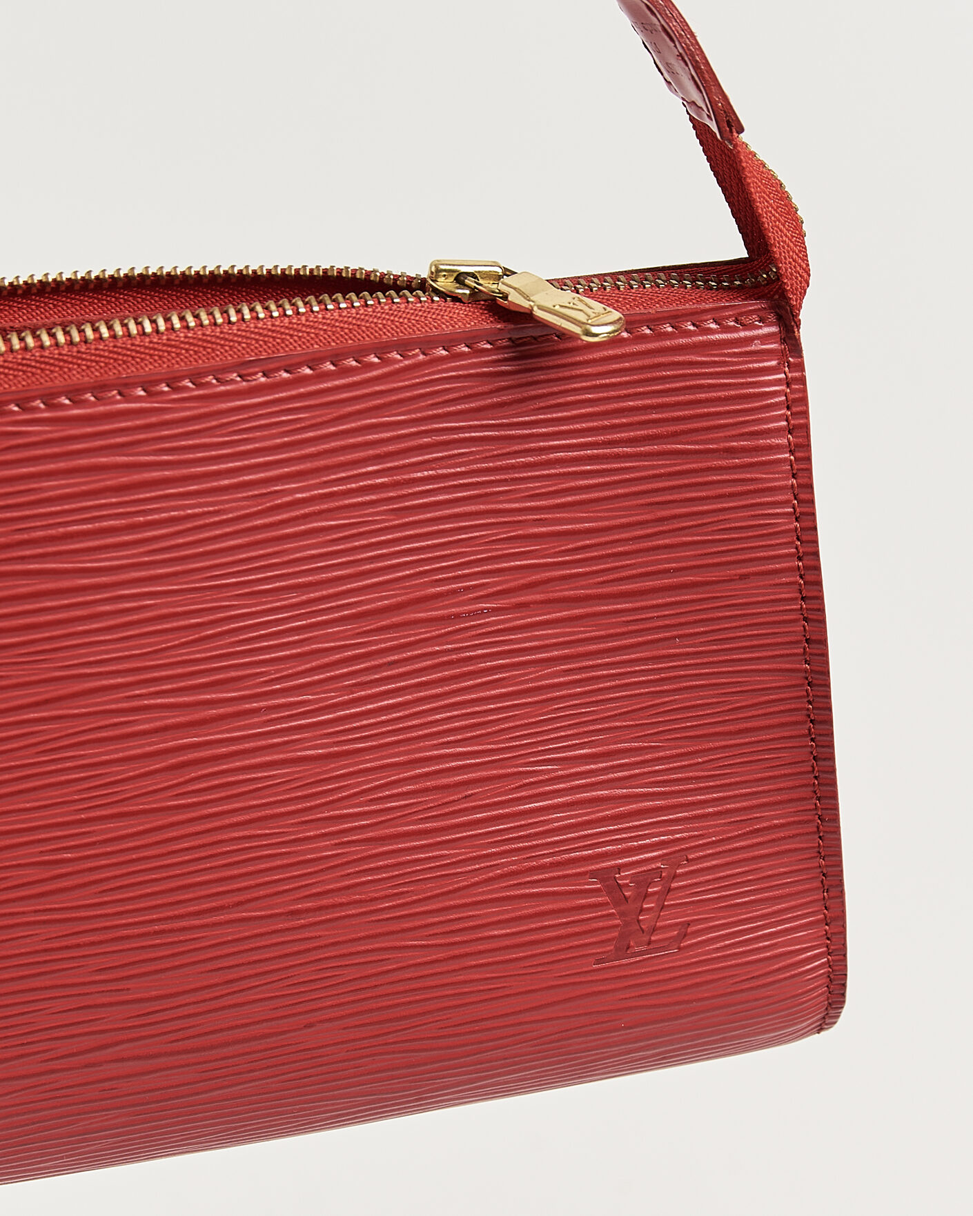Herr | Pre-Owned & Vintage Bags | Louis Vuitton Pre-Owned | Pochette Accessoires Epi Leather Red