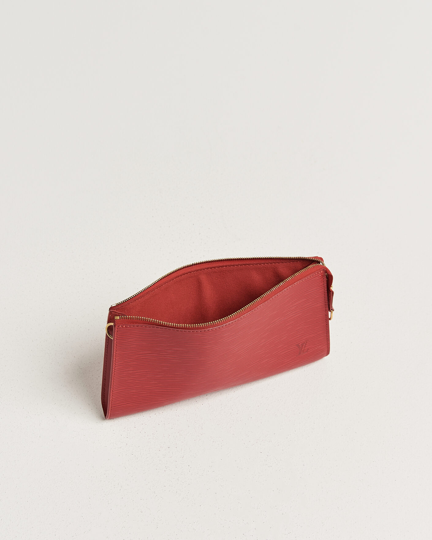 Herr | Pre-Owned & Vintage Bags | Louis Vuitton Pre-Owned | Pochette Accessoires Epi Leather Red
