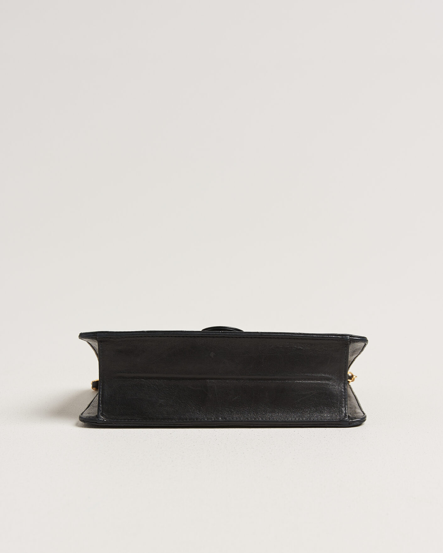 Herr | Pre-Owned & Vintage Bags | Chanel Pre-Owned | Single Flap Bag Black