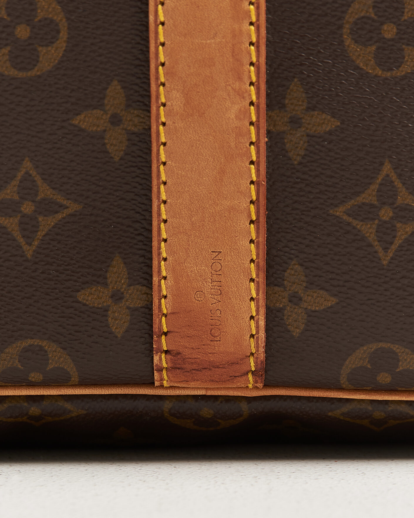 Herr | Pre-Owned & Vintage Bags | Louis Vuitton Pre-Owned | Keepall Bandouliére 55 Monogram