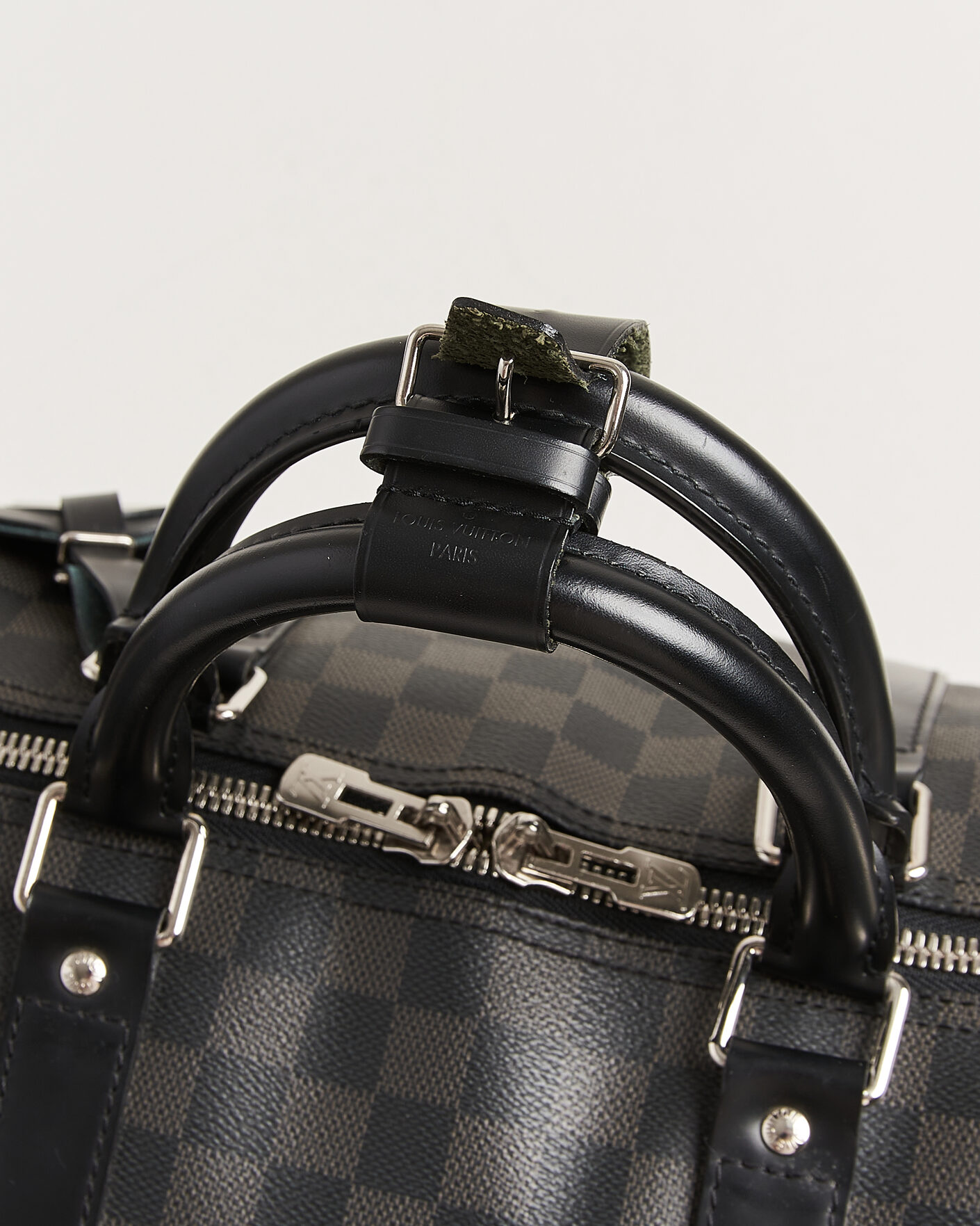 Herr | Pre-Owned & Vintage Bags | Louis Vuitton Pre-Owned | Keepall Bandouliére 55 Damier Graphite