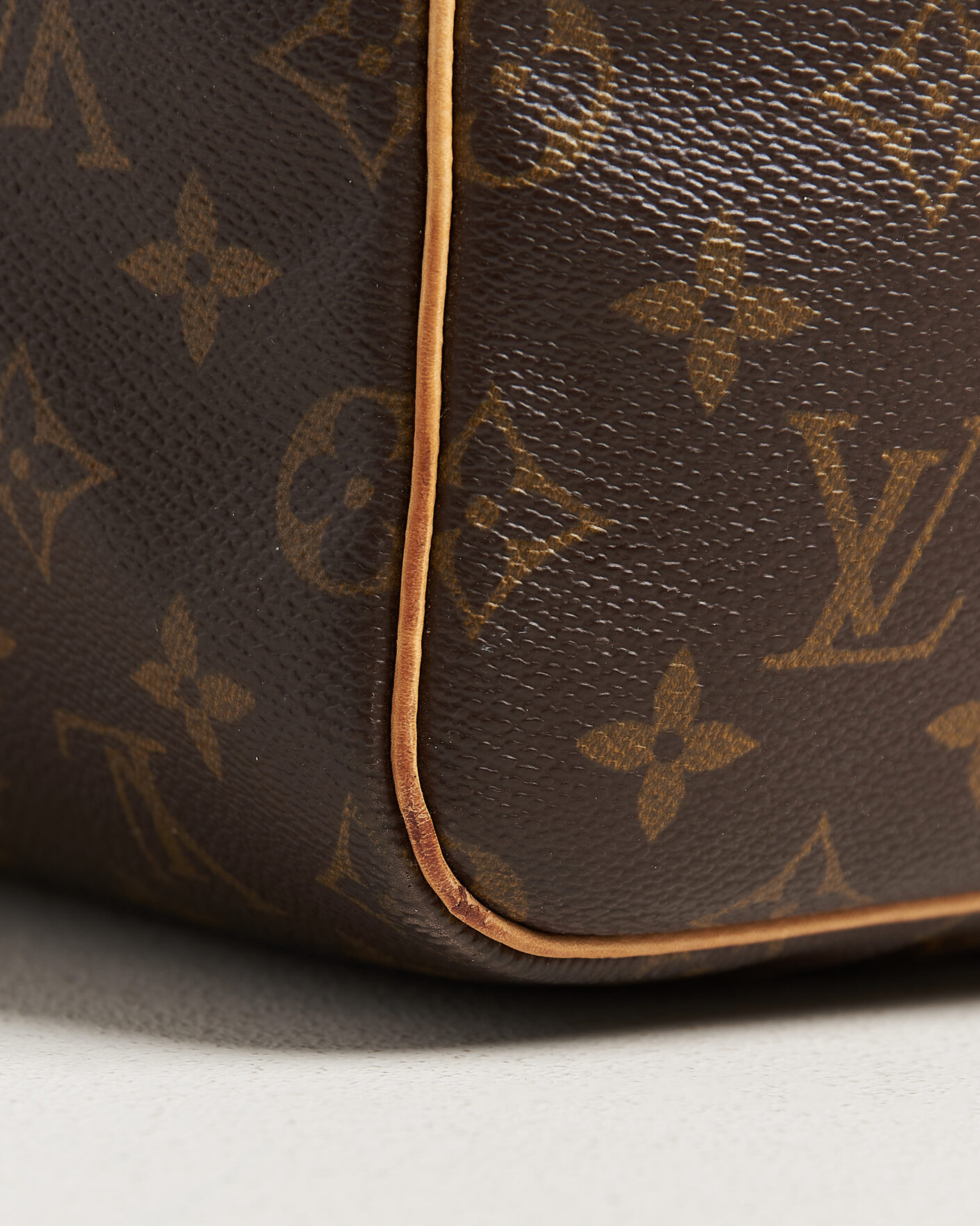 Herr | Pre-Owned & Vintage Bags | Louis Vuitton Pre-Owned | Keepall Bandouliére 55 Monogram