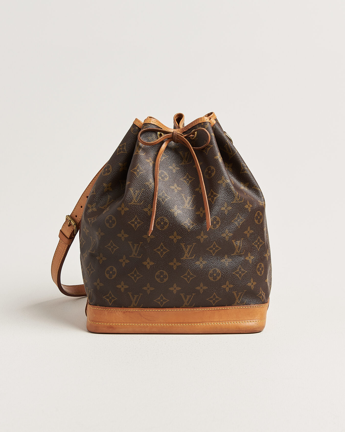 Herr | Pre-Owned & Vintage Bags | Louis Vuitton Pre-Owned | Noé Monogram