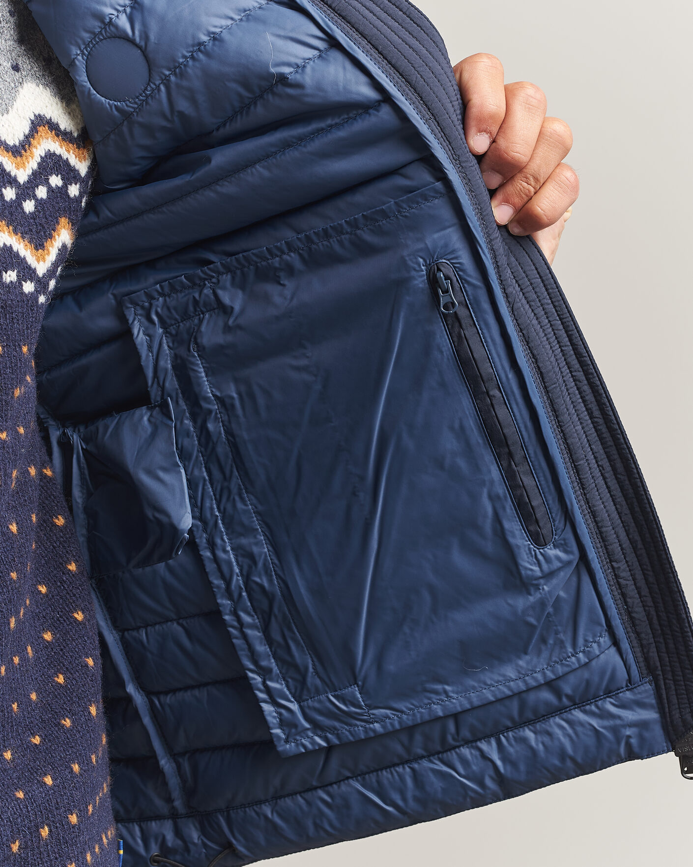 Herr | Västar | Colmar | Lightweight Down Vest Navy