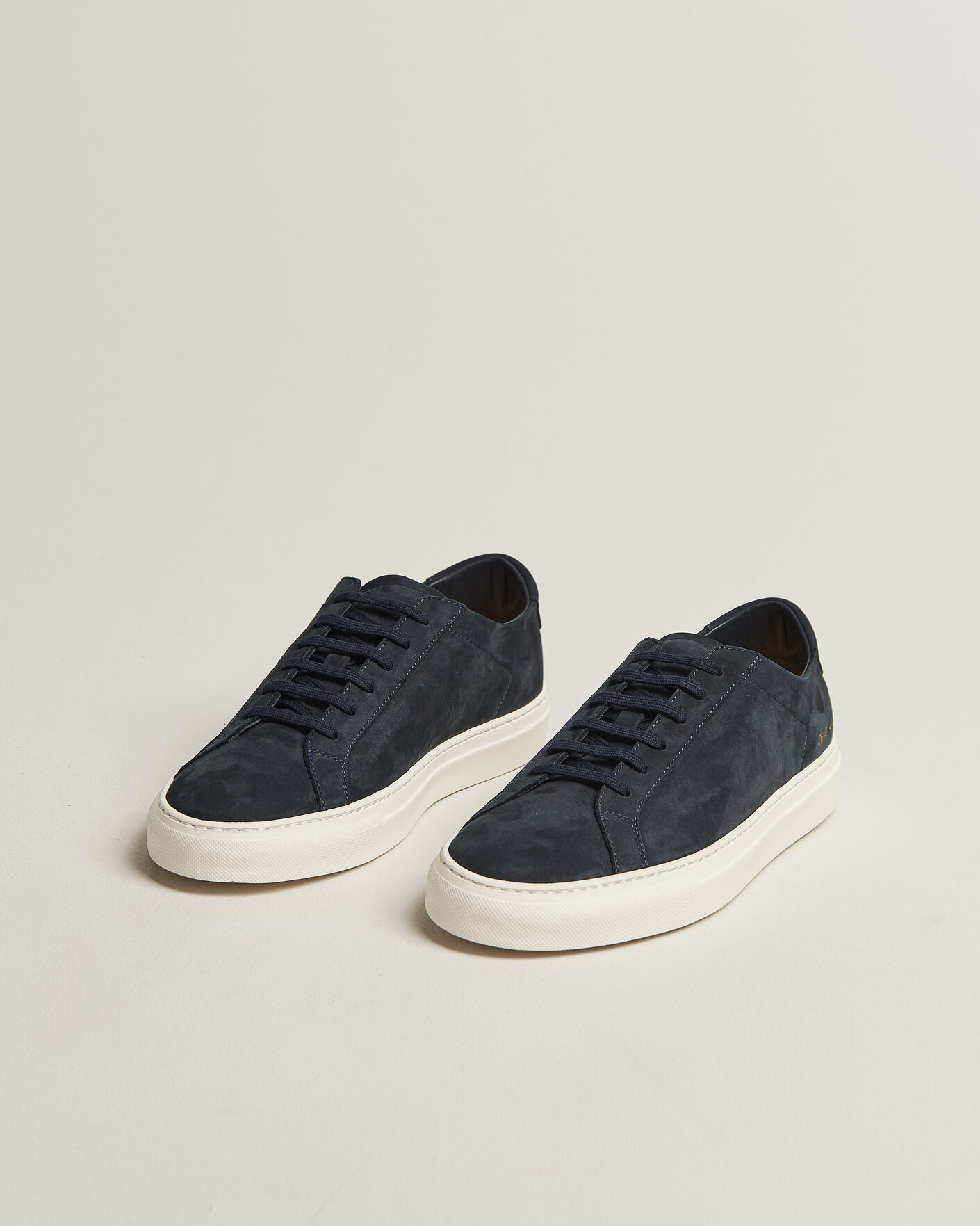 Herr | Sneakers | Common Projects | Original Achilles Nubuck Sneaker Navy