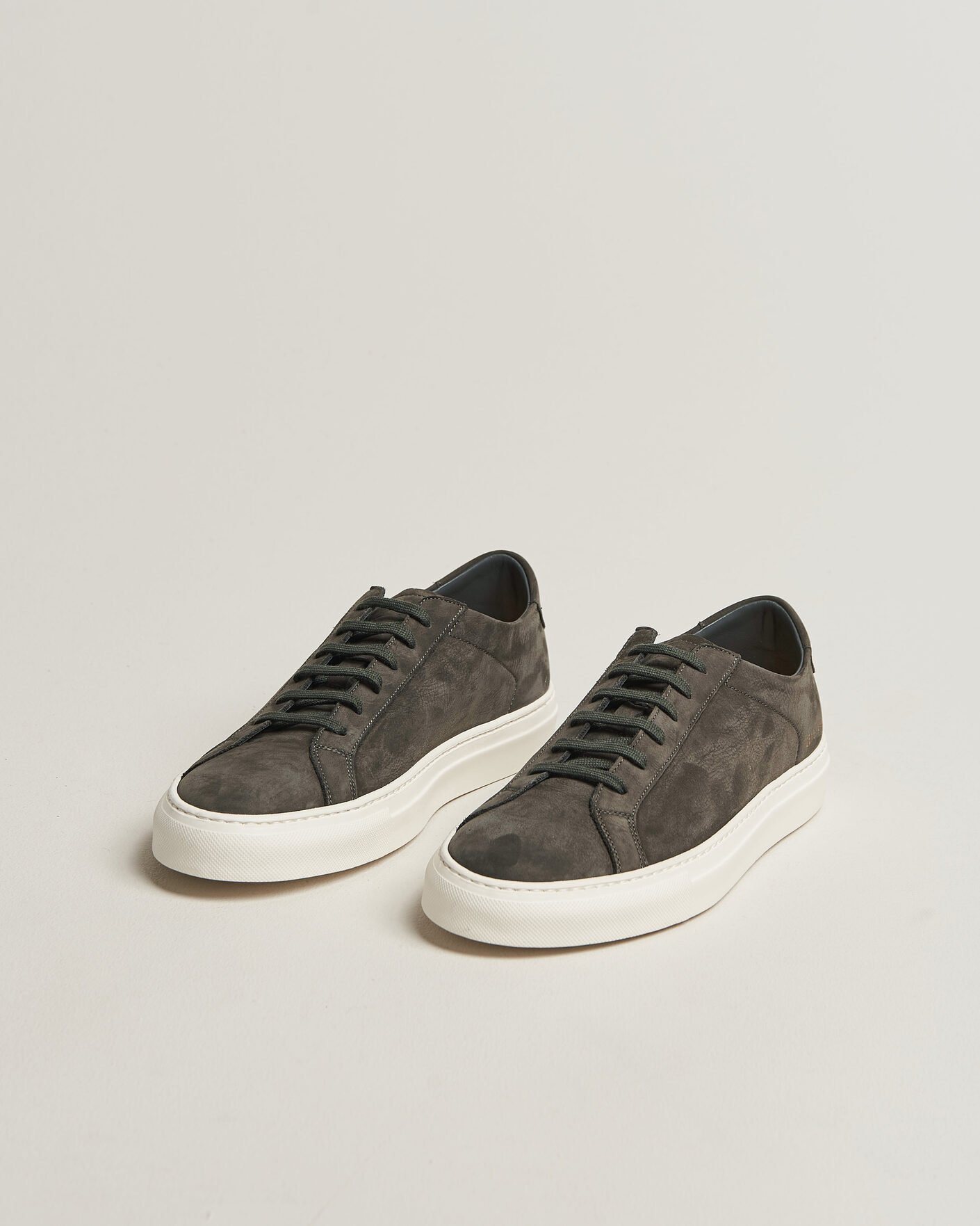 Herr | Sneakers | Common Projects | Original Achilles Nubuck Sneaker Dark Grey