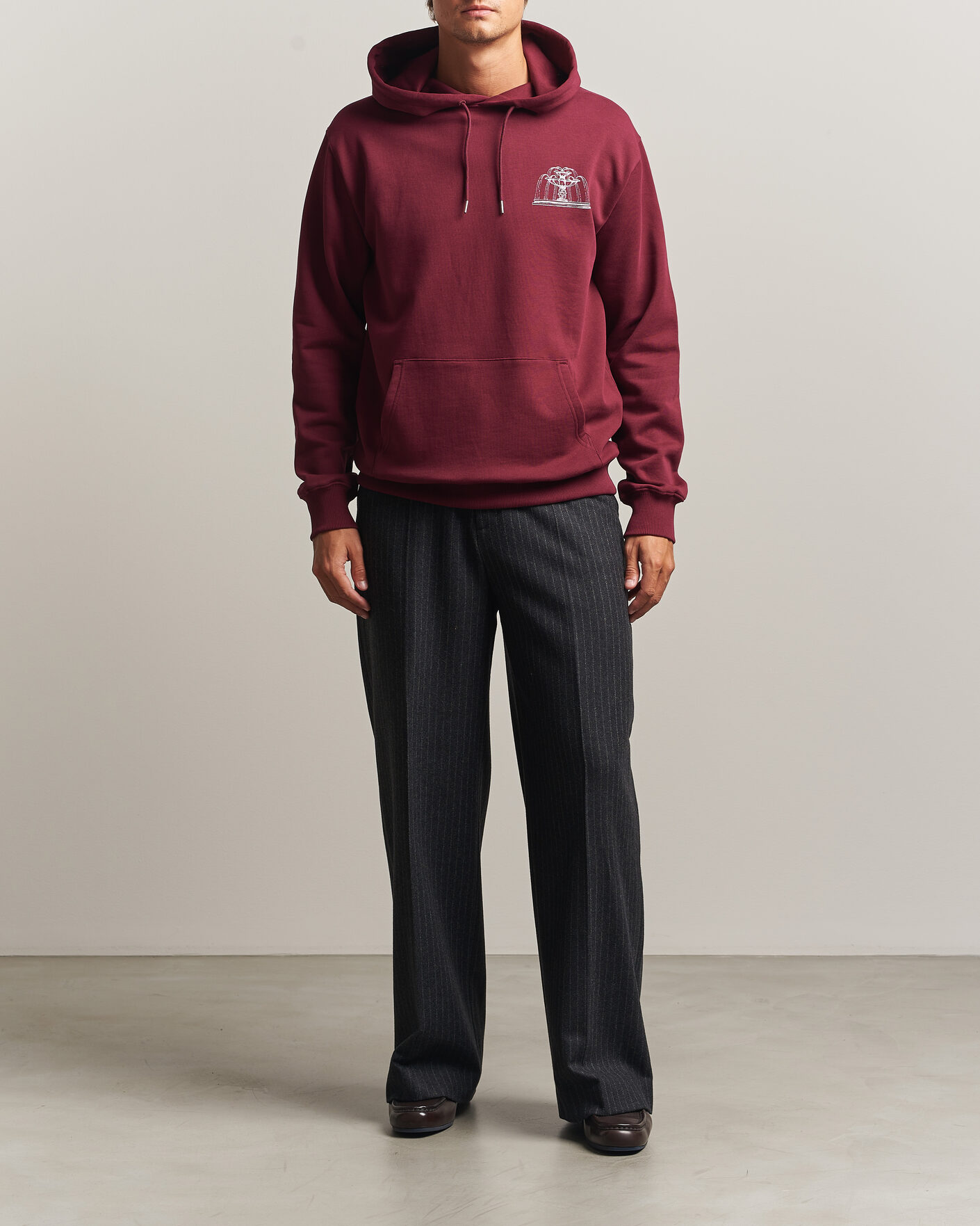 Herr | Tröjor | Drôle de Monsieur | Fountain Printed Hoodie Burgundy