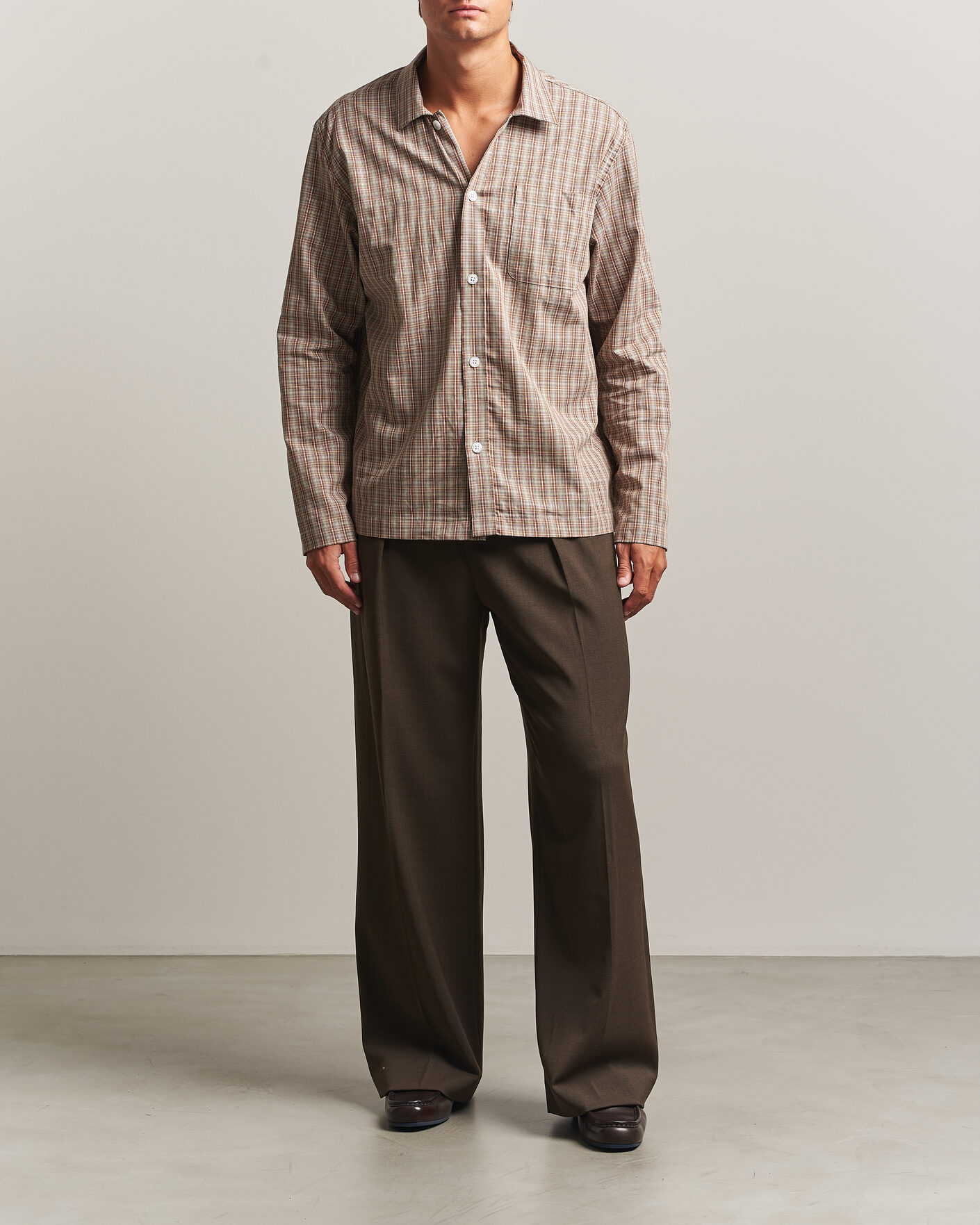 Herr | Byxor | Filippa K | Milo Wide Wool Trousers Walnut Brown