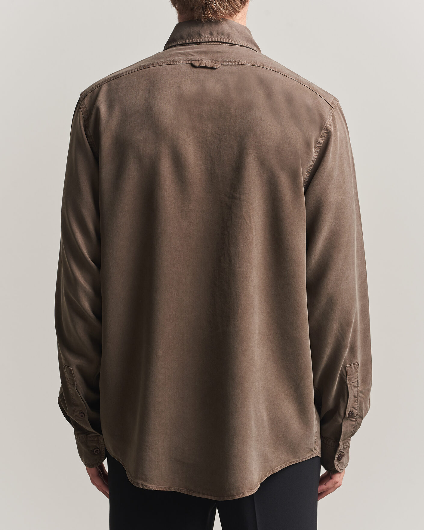 Herr | Skjortor | Filippa K | Zack Lyocell Shirt Ebony Brown