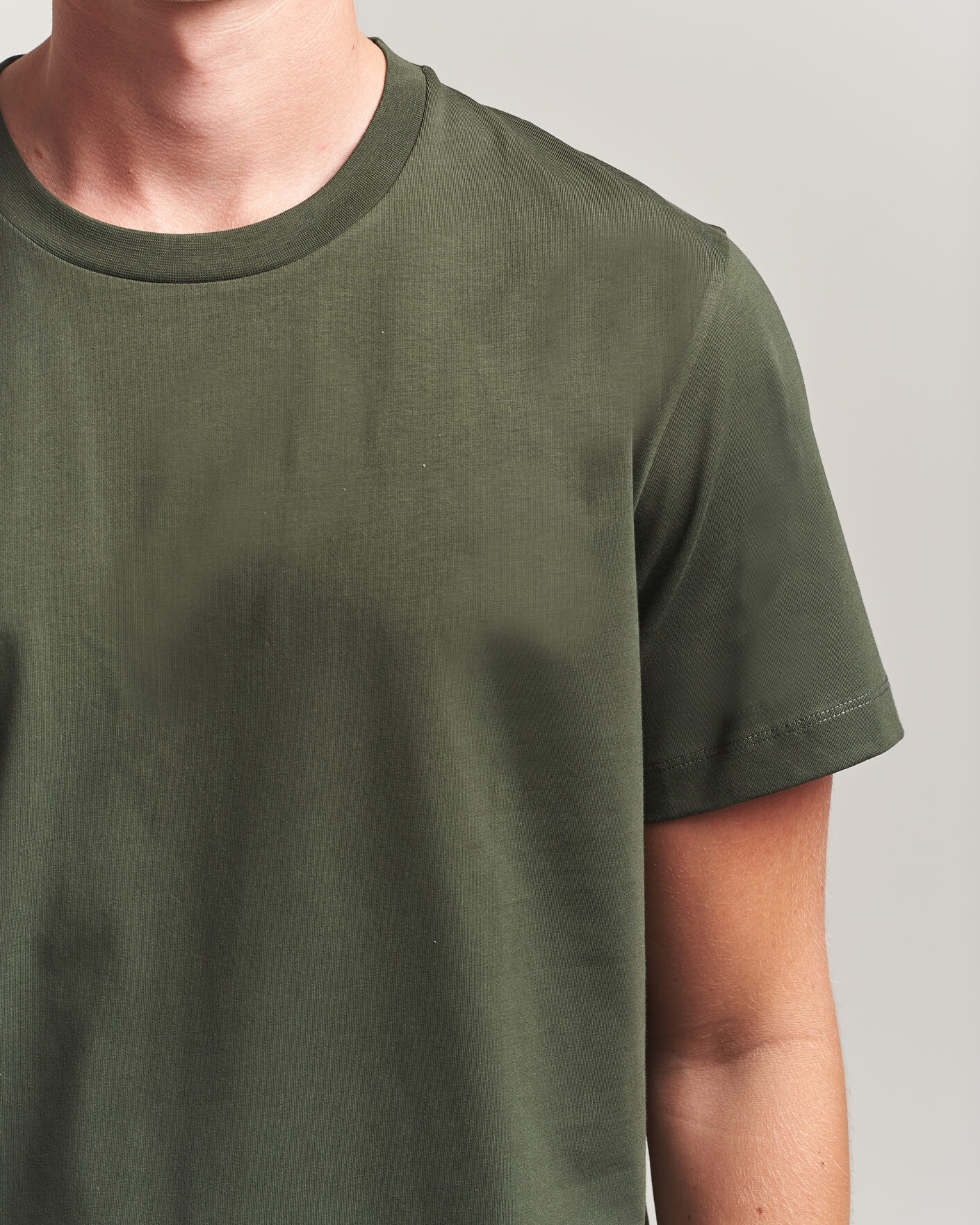 Herr | T-Shirts | Filippa K | Filip Crew Neck T-Shirt Night Green