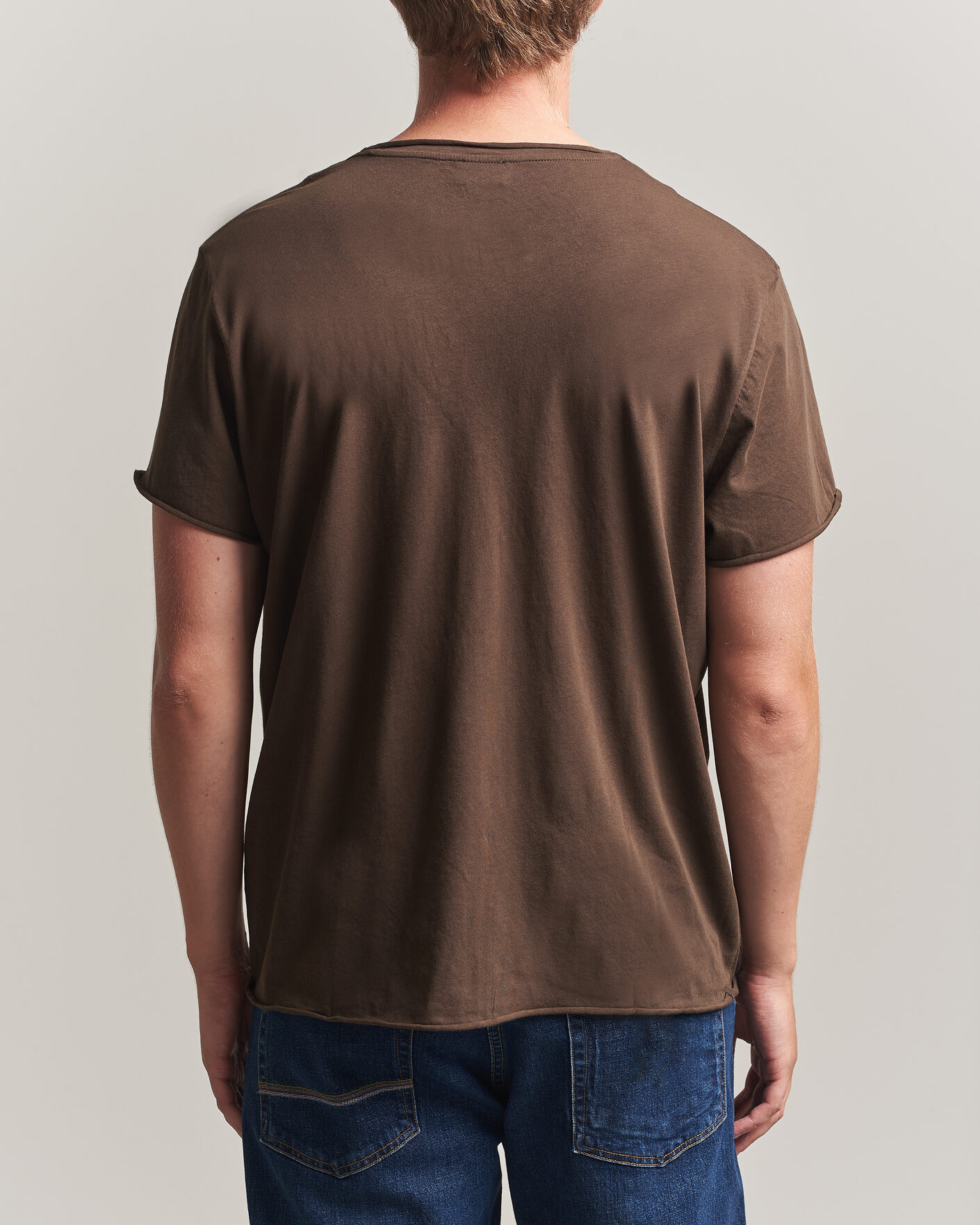 Herr | T-Shirts | Filippa K | Roll Neck Crew Neck T-Shirt Golden Brown