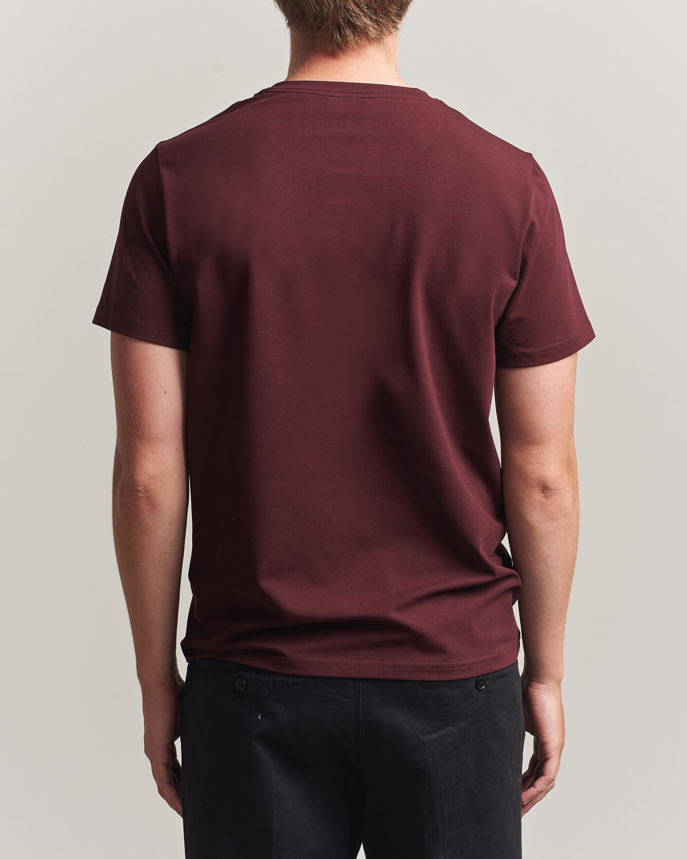 Herr | T-Shirts | Filippa K | Soft Lycra T-Shirt Dark Burgundy