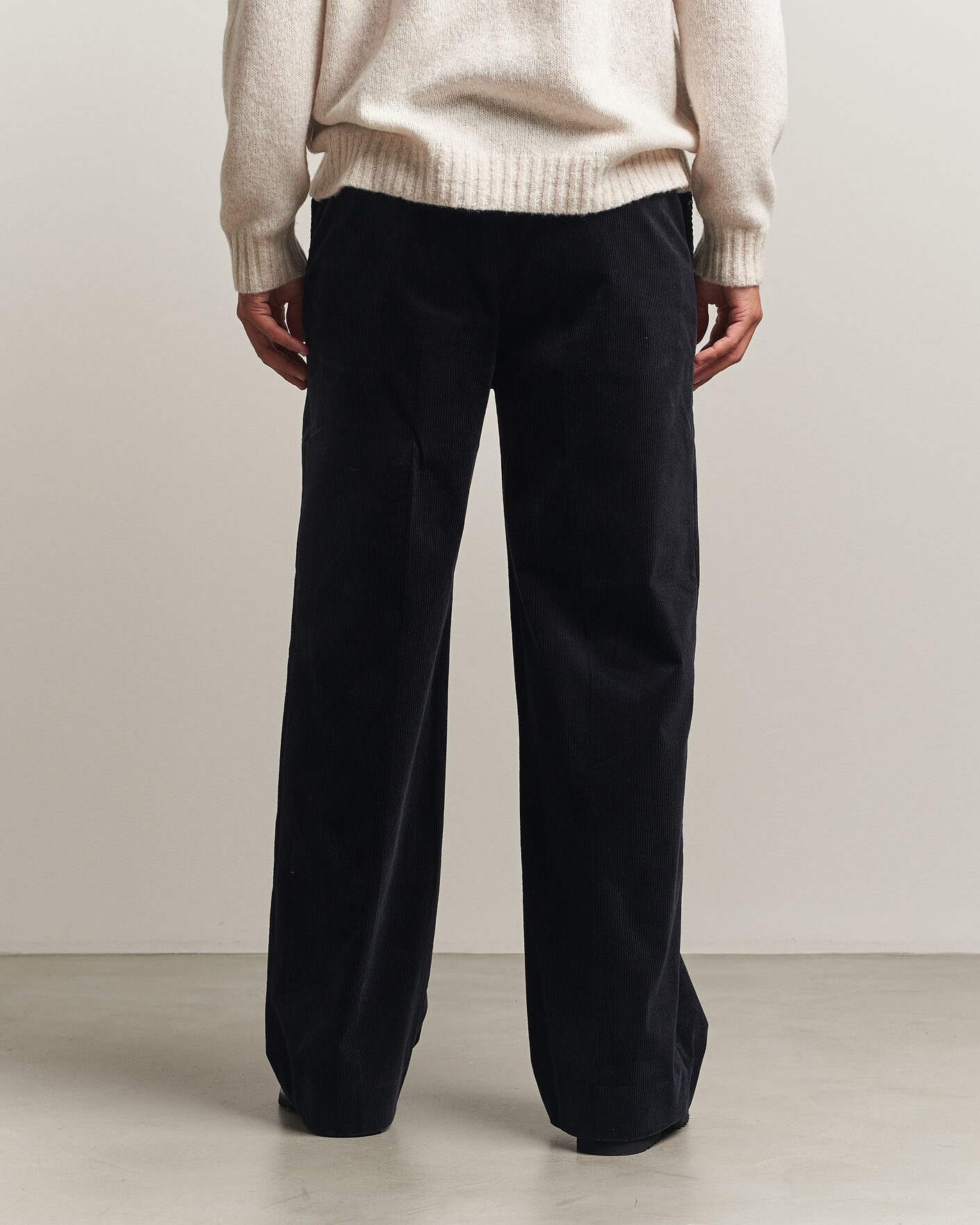 Herr | Byxor | Filippa K | Hector Corduroy Trousers Dark Navy