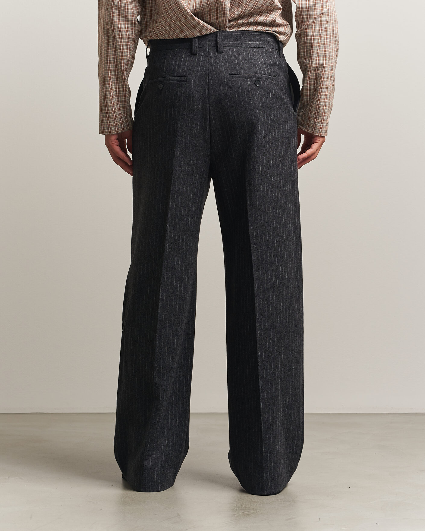 Herr | Byxor | Filippa K | Hector Wool Flannel Pinstriped Trousers Anthracite