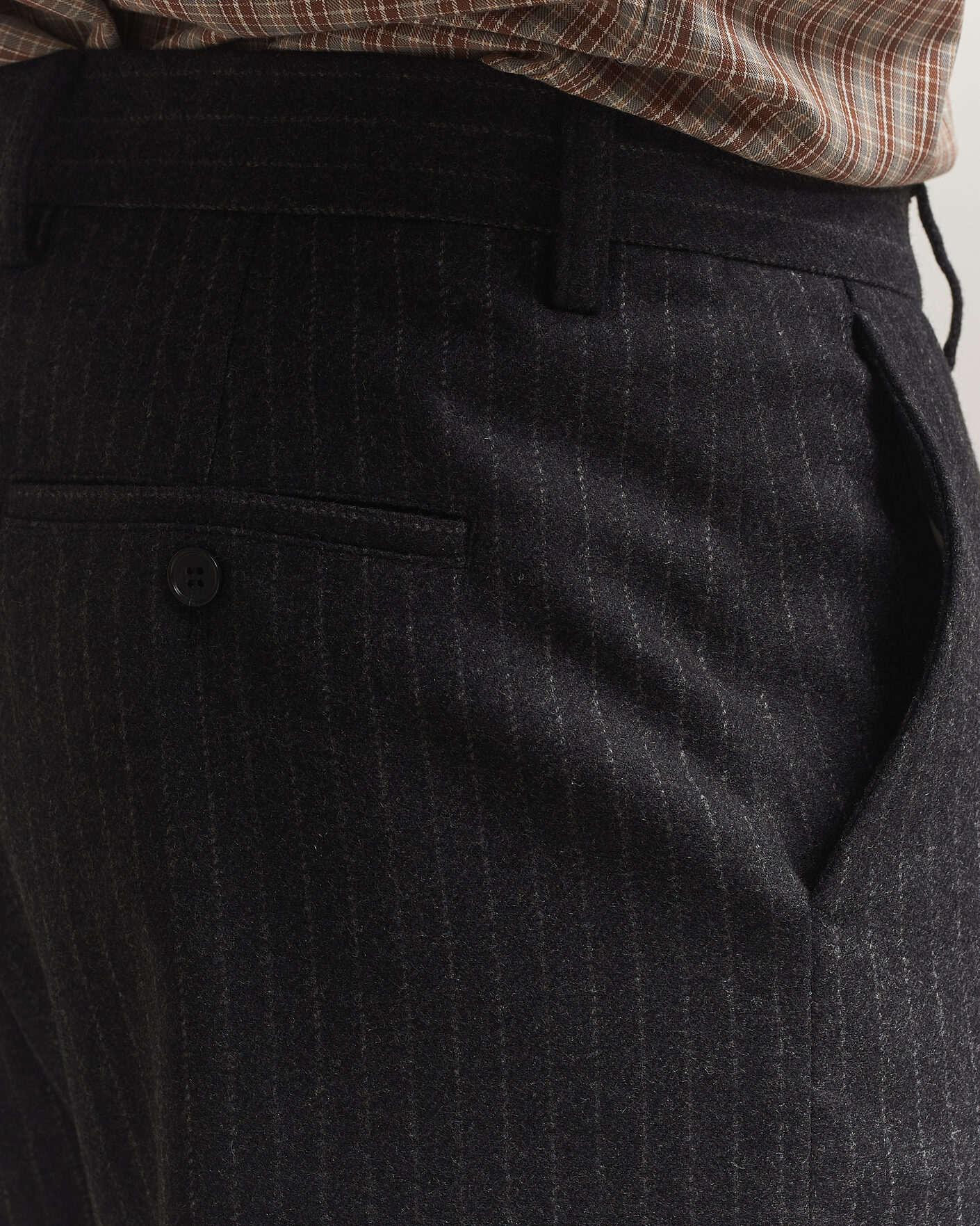 Herr | Byxor | Filippa K | Hector Wool Flannel Pinstriped Trousers Anthracite