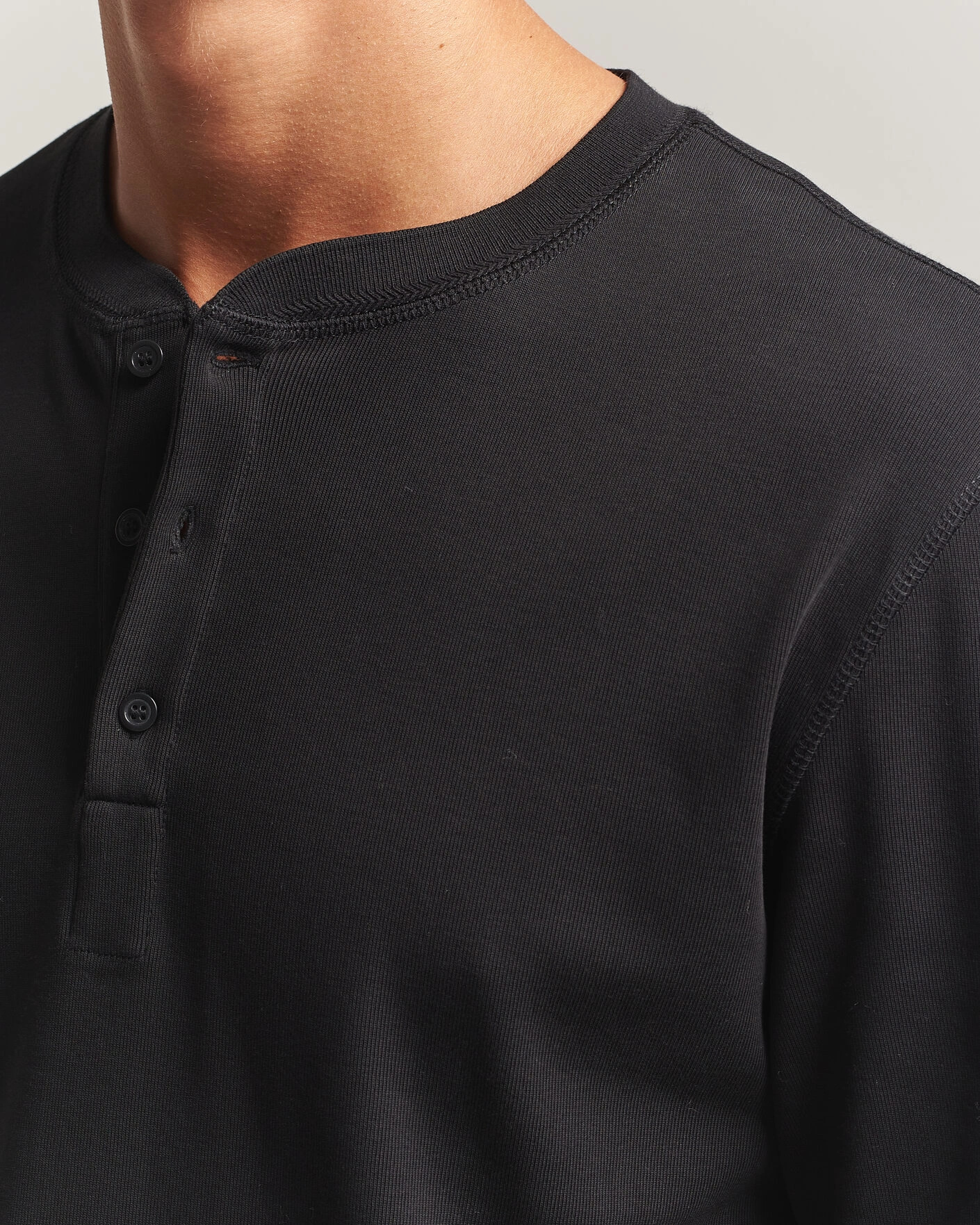 Herr | Tröjor | Filippa K | Cotton Rib Henley Black
