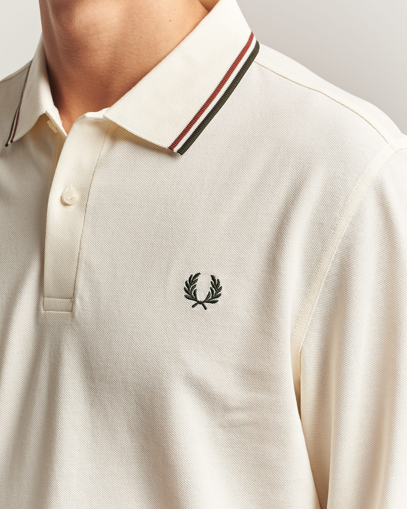 Herr | Pikéer | Fred Perry | Twin Tipped Long Sleeve Polo Shirt Ecru