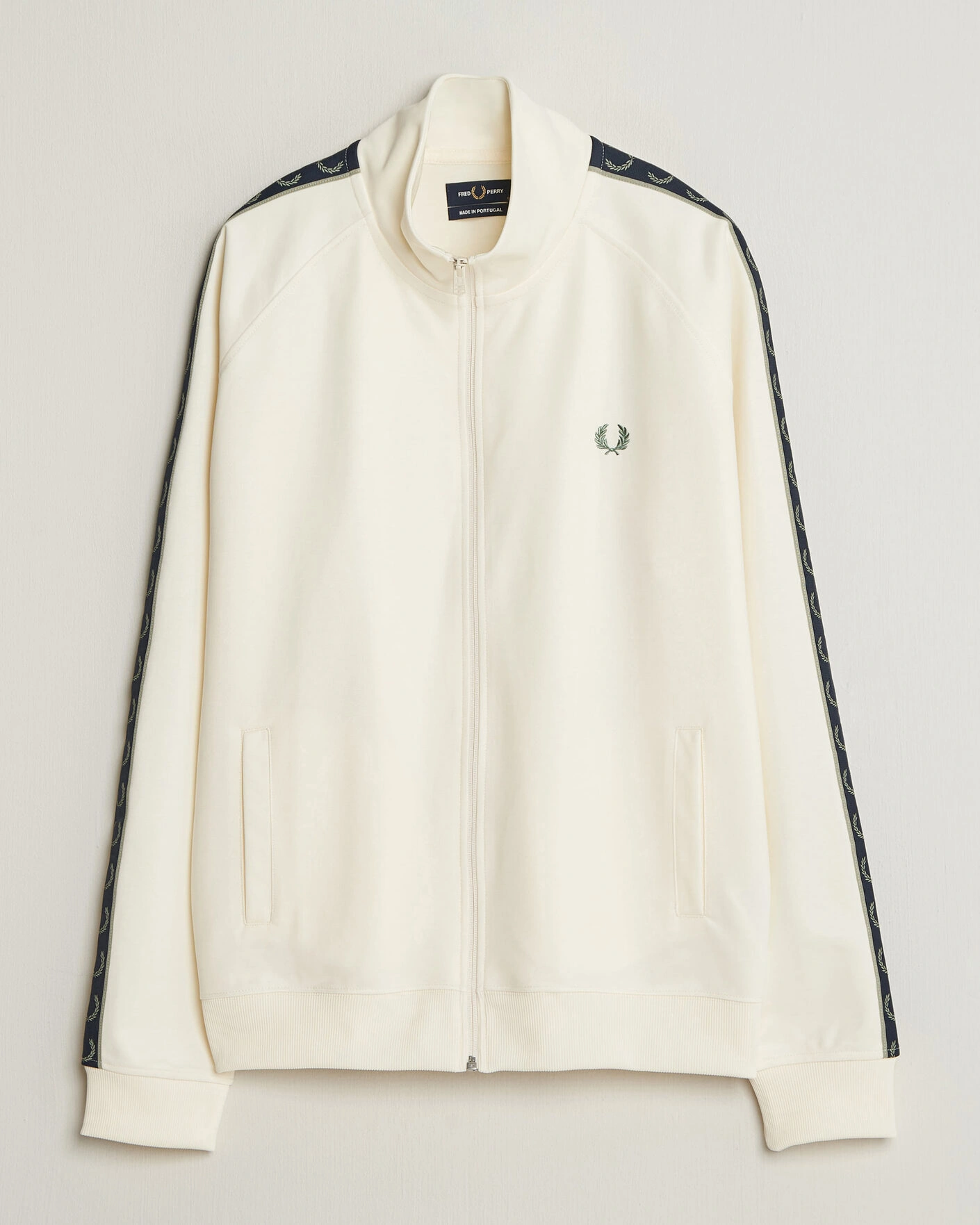 Herr | Tröjor | Fred Perry | Taped Track Jacket Ecru