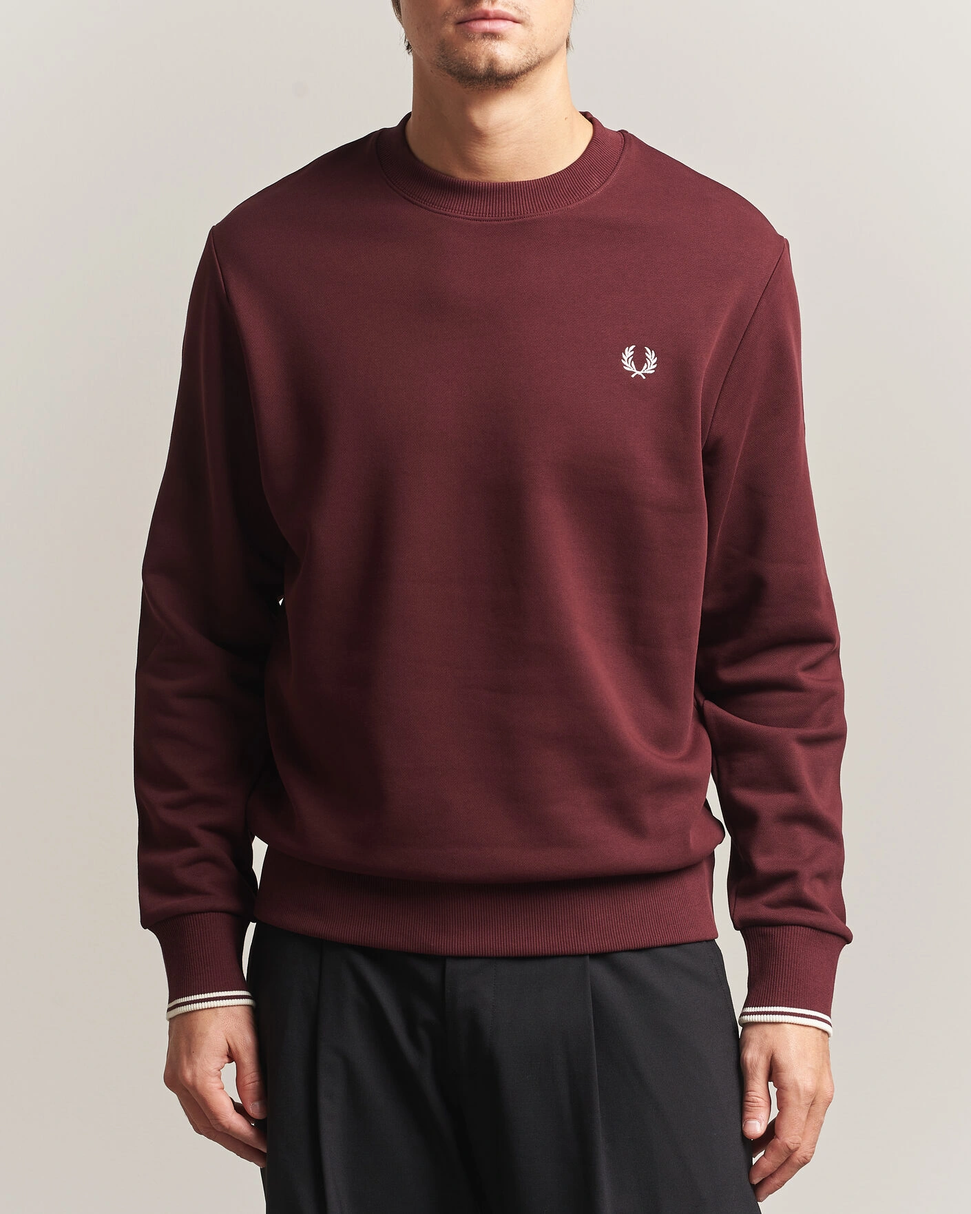 Herr | Tröjor | Fred Perry | Crew Neck Sweatshirt Oxblood