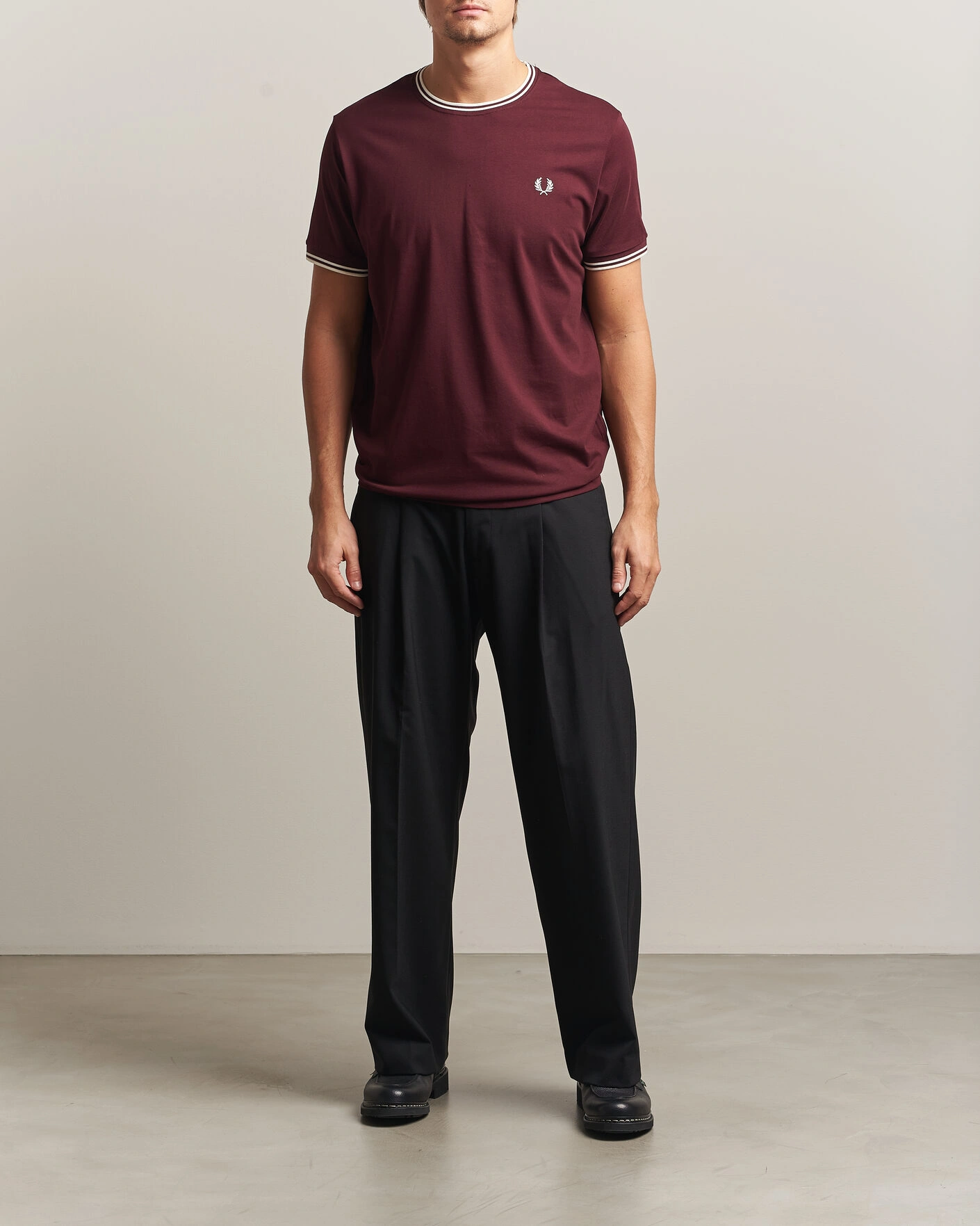 Herr | T-Shirts | Fred Perry | Twin Tipped T-Shirt Oxblood
