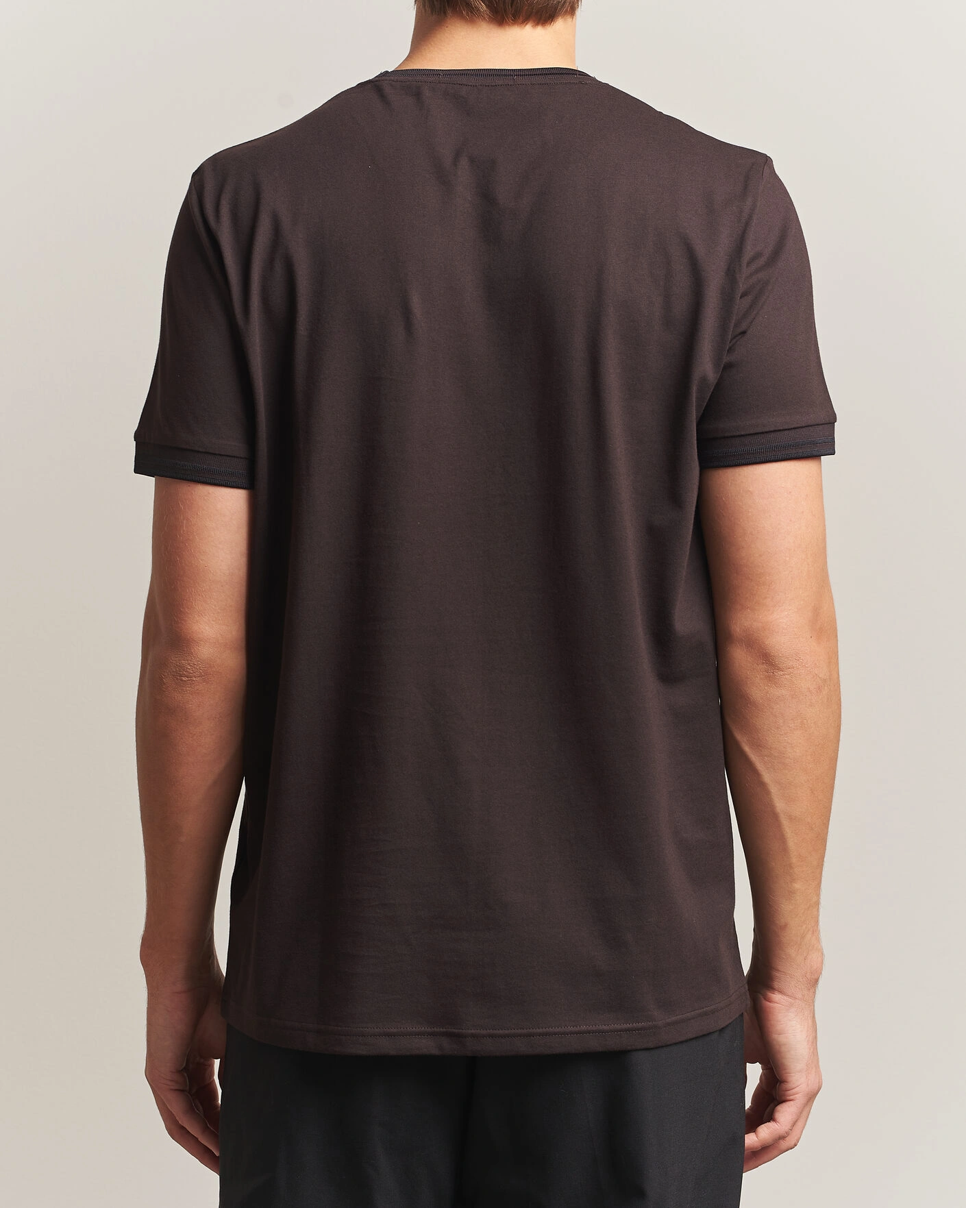 Herr | T-Shirts | Fred Perry | Twin Tipped T-Shirt Rich Brown