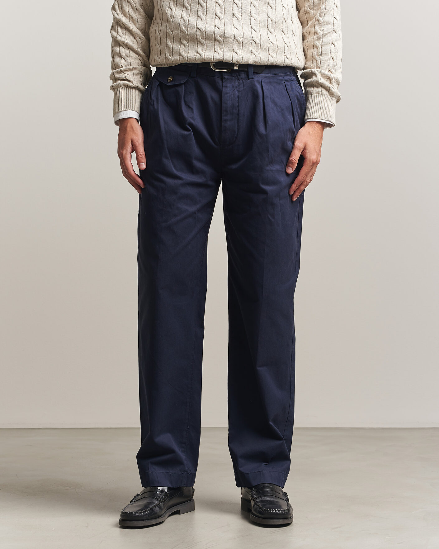 Herr | Byxor | Gant | Relaxed Fit Pleated Cotton Twill Pants Evening Blue