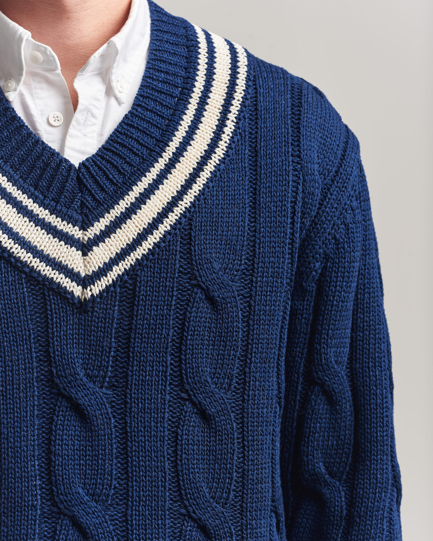 Herr | Tröjor | Gant | Mercerized Cotton Knitted Cable V-Neck Persian Blue