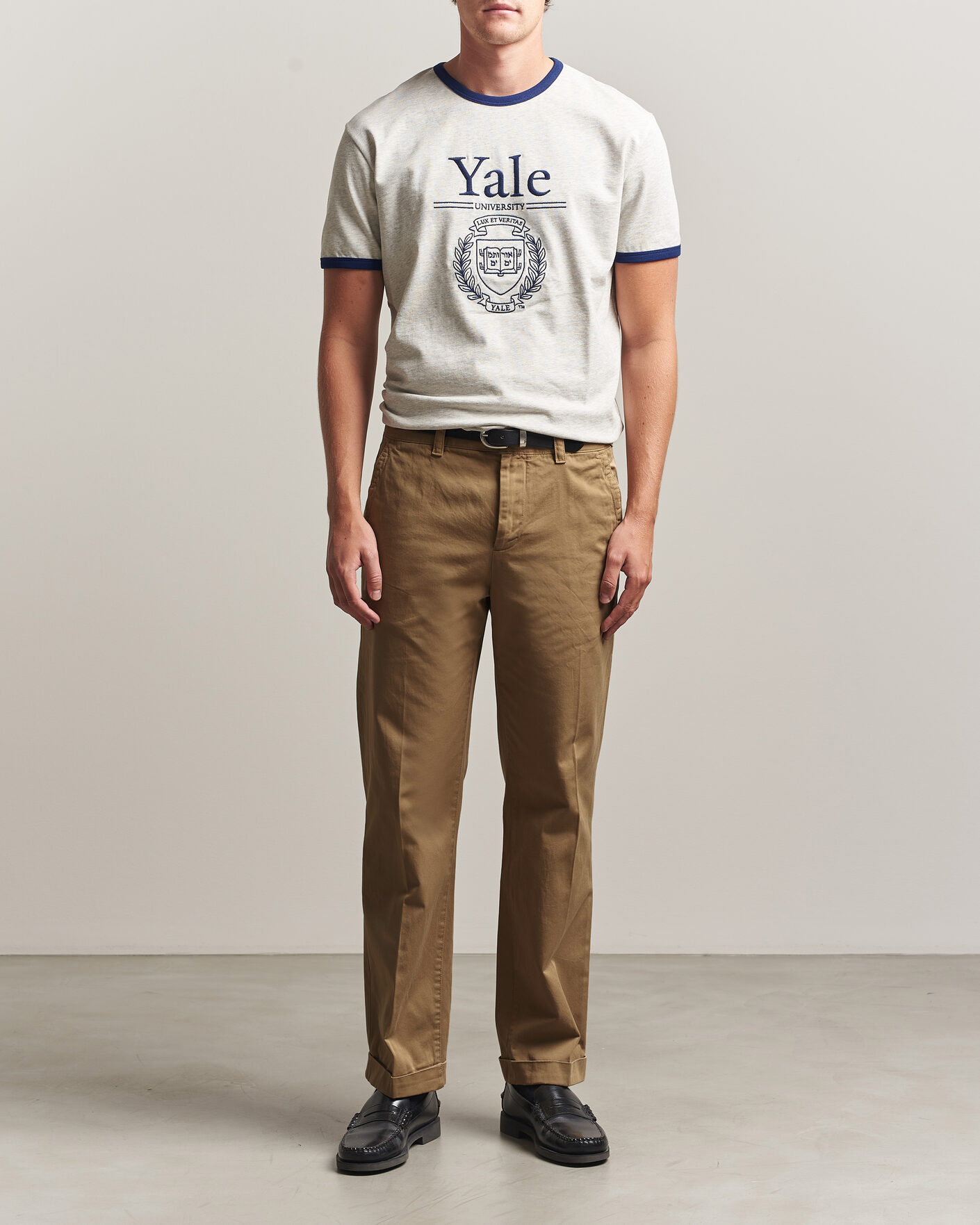 Herr | Byxor | Gant | YALE Cotton Twill Chinos Darkened Beige