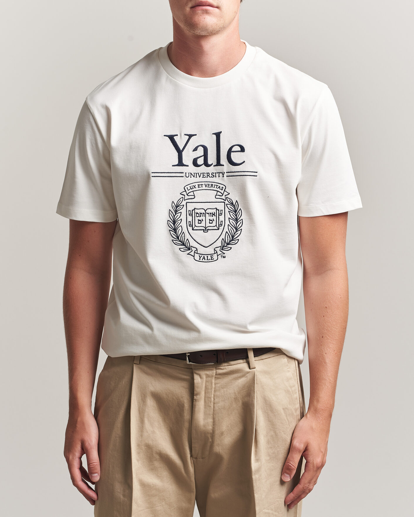 Herr | T-Shirts | Gant | YALE Crew Neck T-Shirt Eggshell