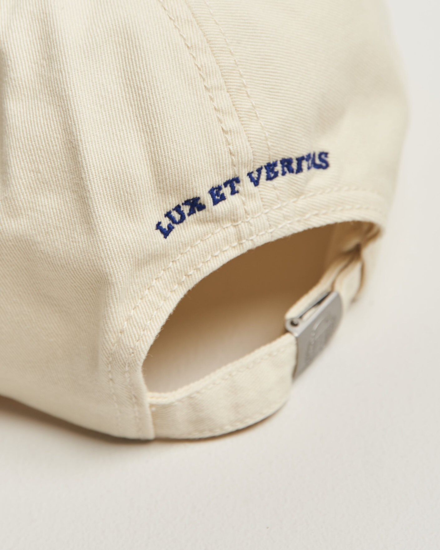 Herr | Hattar & kepsar | Gant | YALE Heavy Washed Cotton Twill Cap Cream