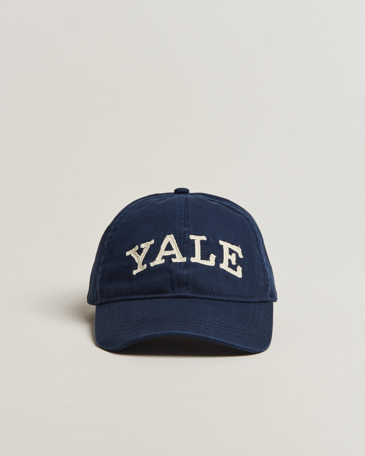 Herr | Hattar & kepsar | Gant | YALE Heavy Washed Cotton Twill Cap Marine