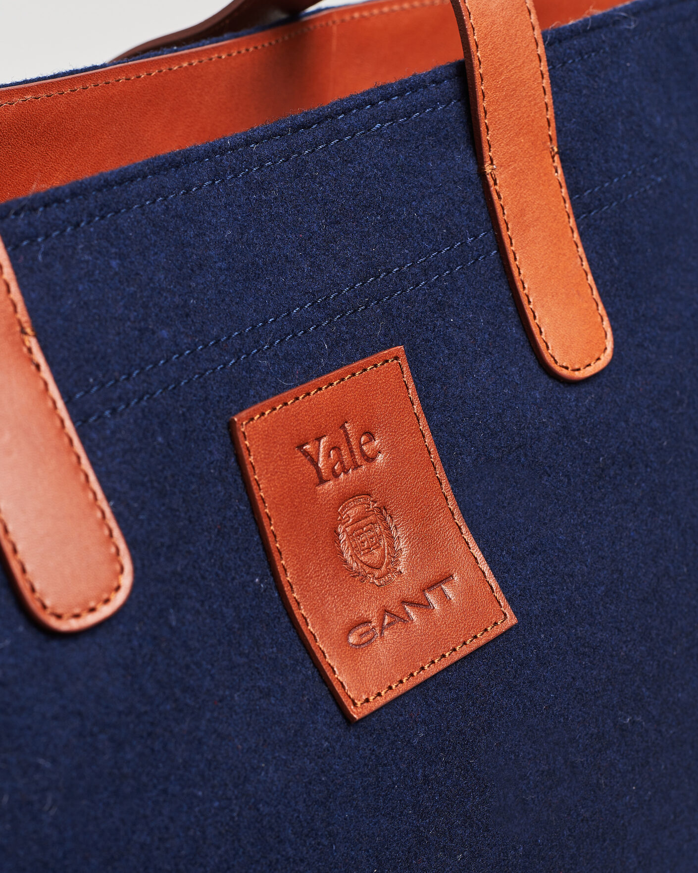 Herr | Väskor | Gant | YALE Melton Tote Bag Marine